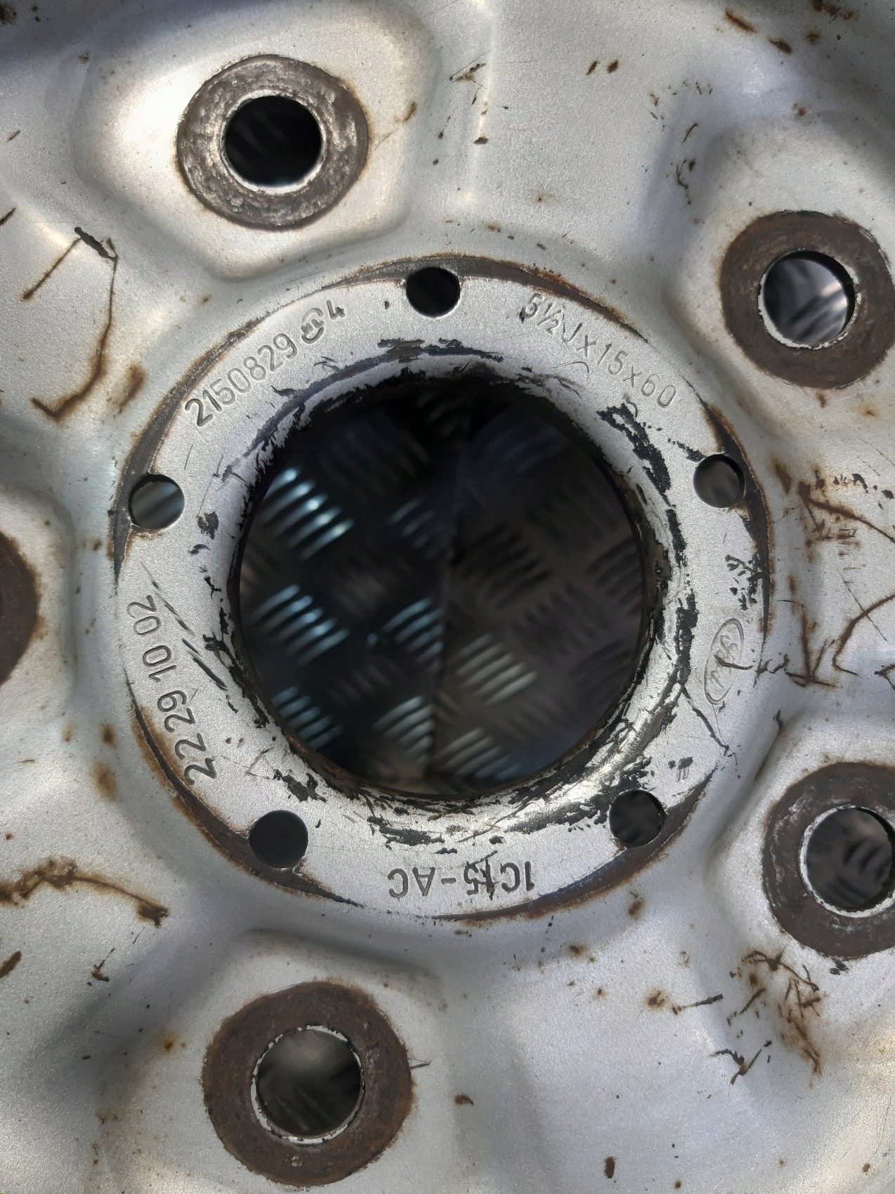 disk oceľový 1x FORD 2150829 5x160 5,5J ET60 R15
