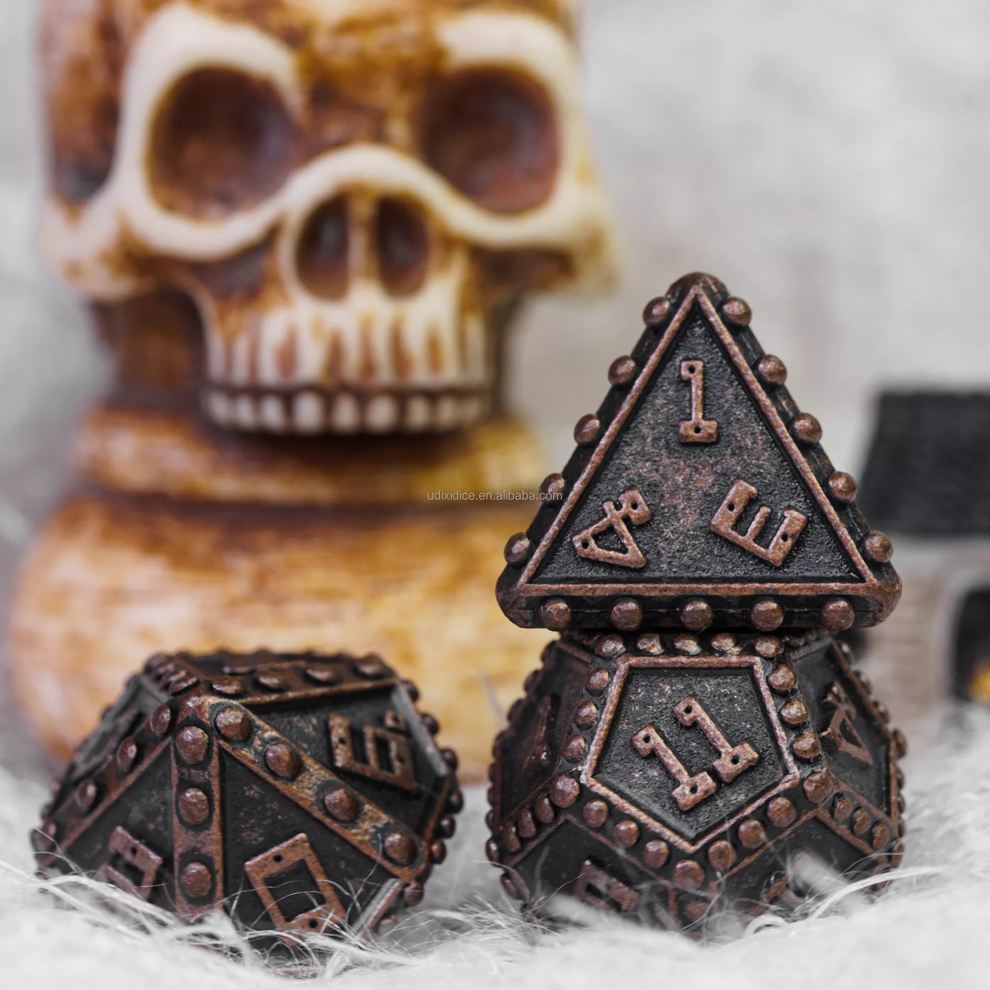 KOSTKI RPG NITOWANA MIEDŹ ZESTAW 7 METALOWYCH KOŚCI Producent inny