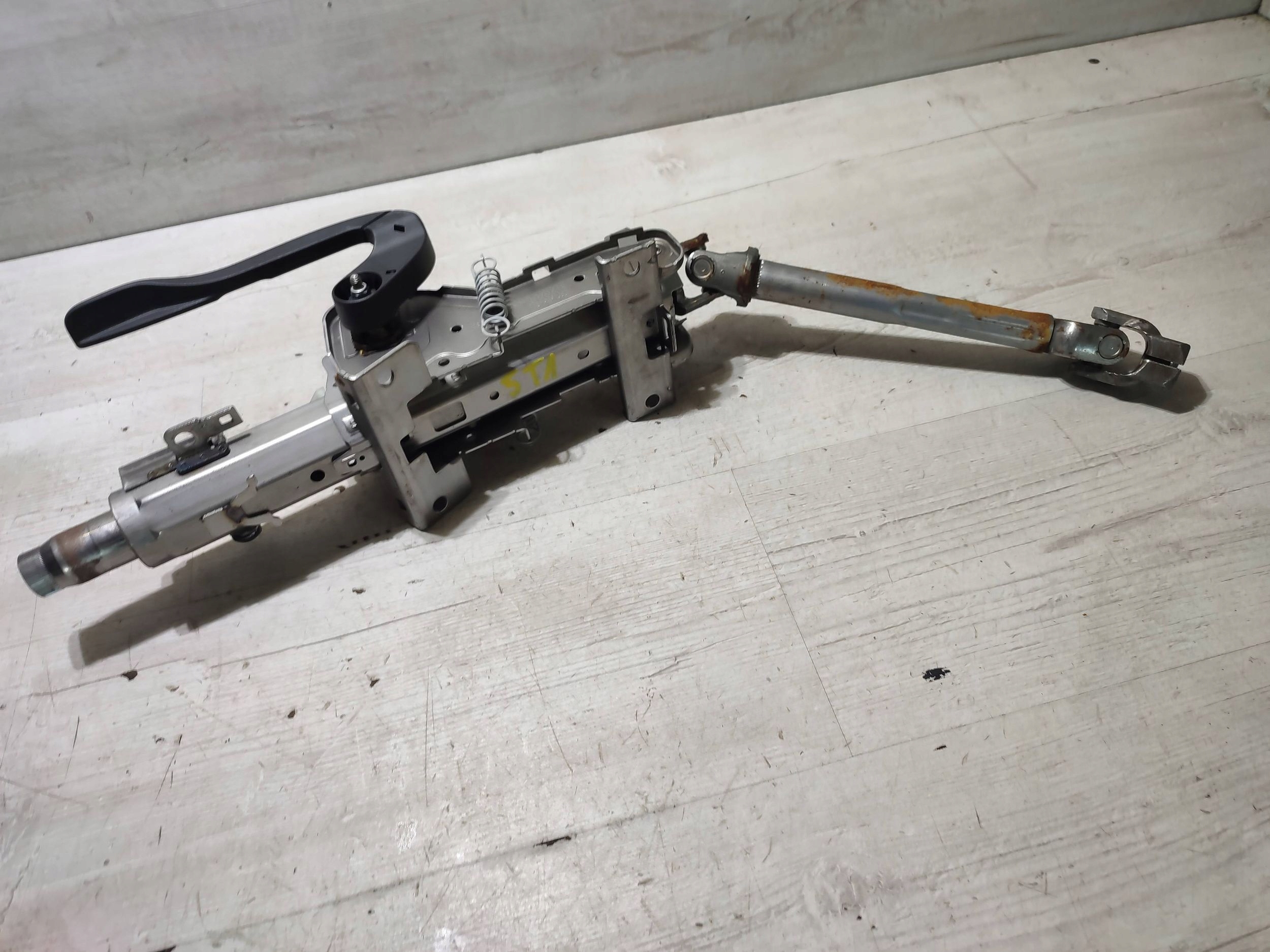 Volkswagen Touran III 2020 steering wheel rod