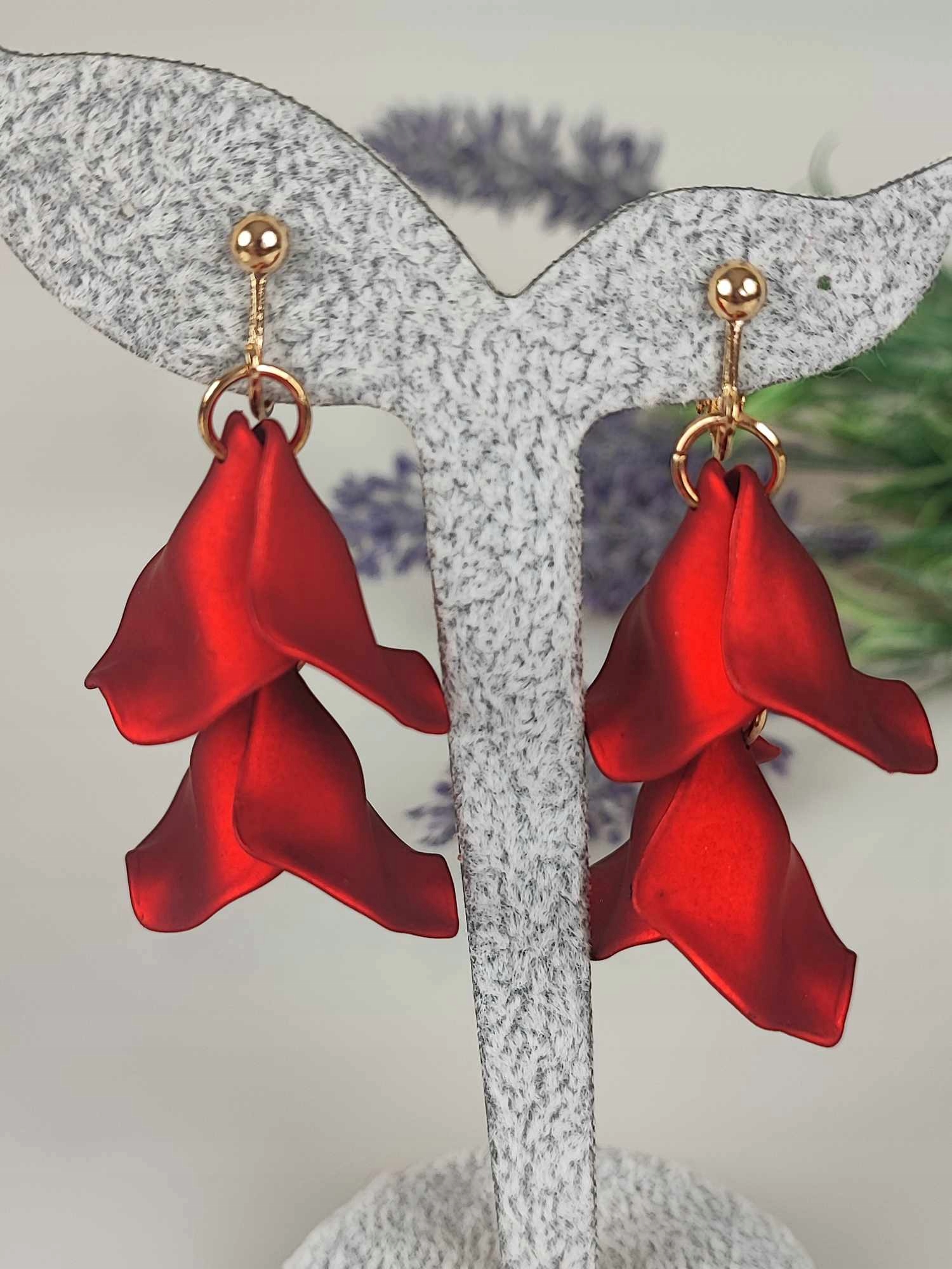 Klipsy akrylowe wiszące długie lekkie czerwone c67 Marka Inna marka