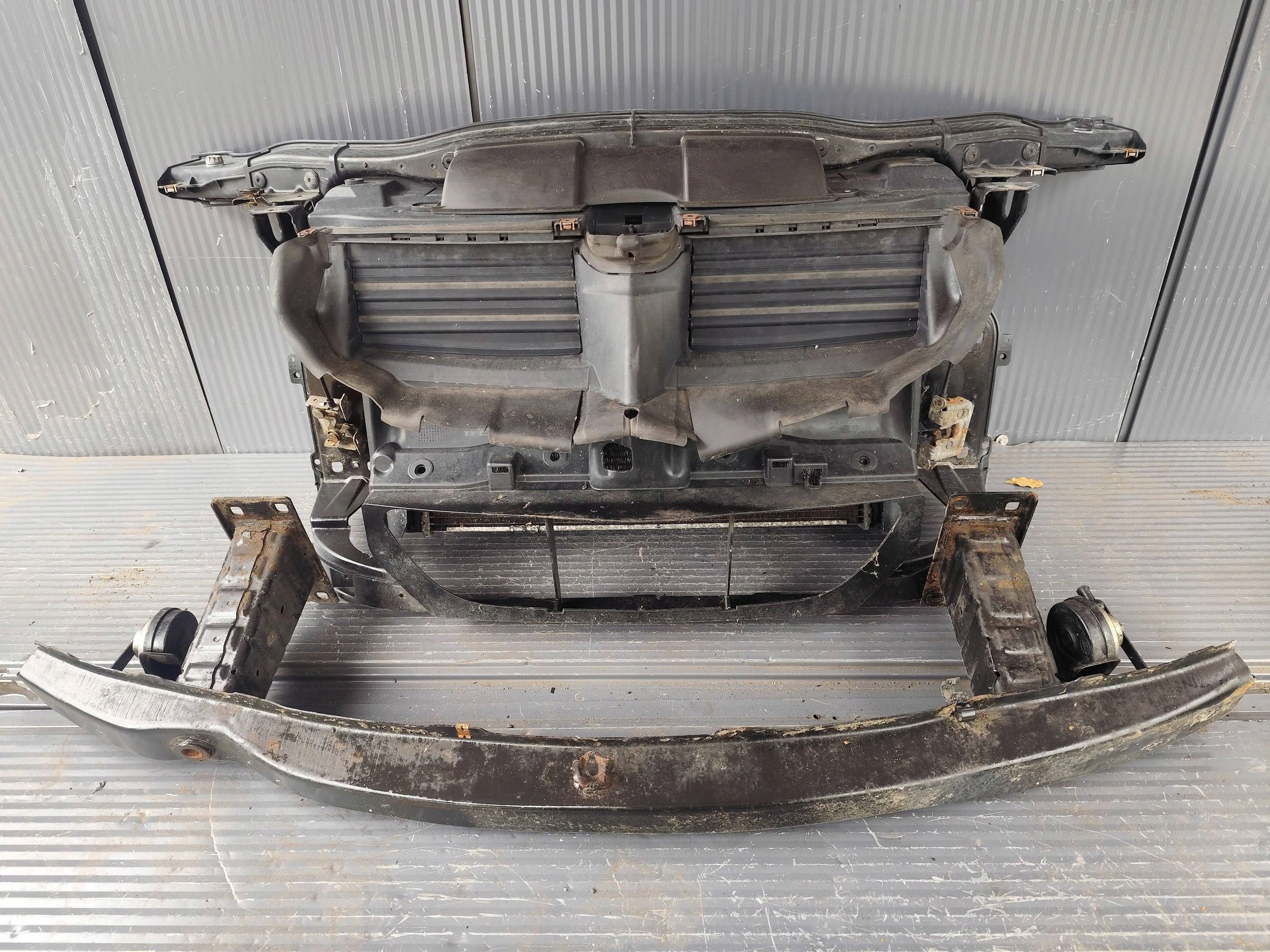 BMW E92 E93 2.0 M PAKIET support panel for radiators radiator KOMPLET DEMONTAZ