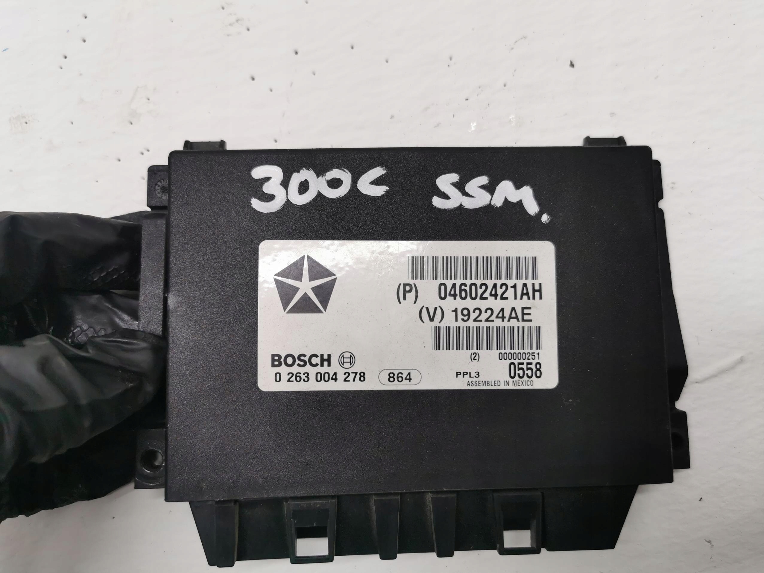 control unit module PDC CHRYSLER 300C 04602421AH 04-10