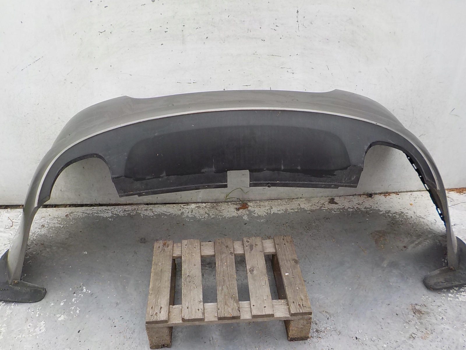 310 JAGUAR XF X250 bumper rear part rear PDC