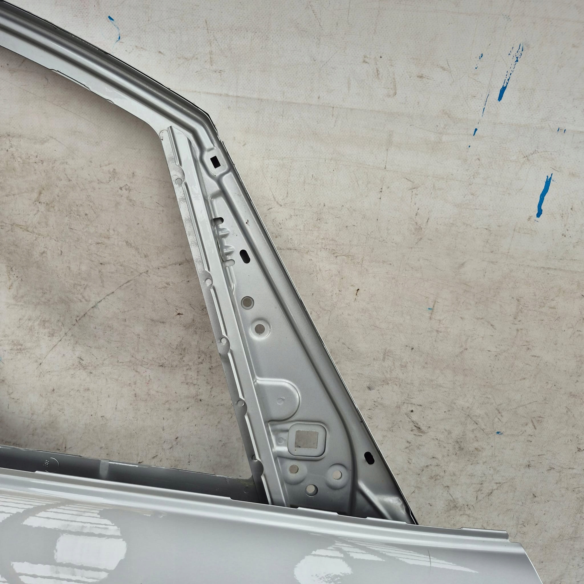 BMW 2 F45 14- door right front front