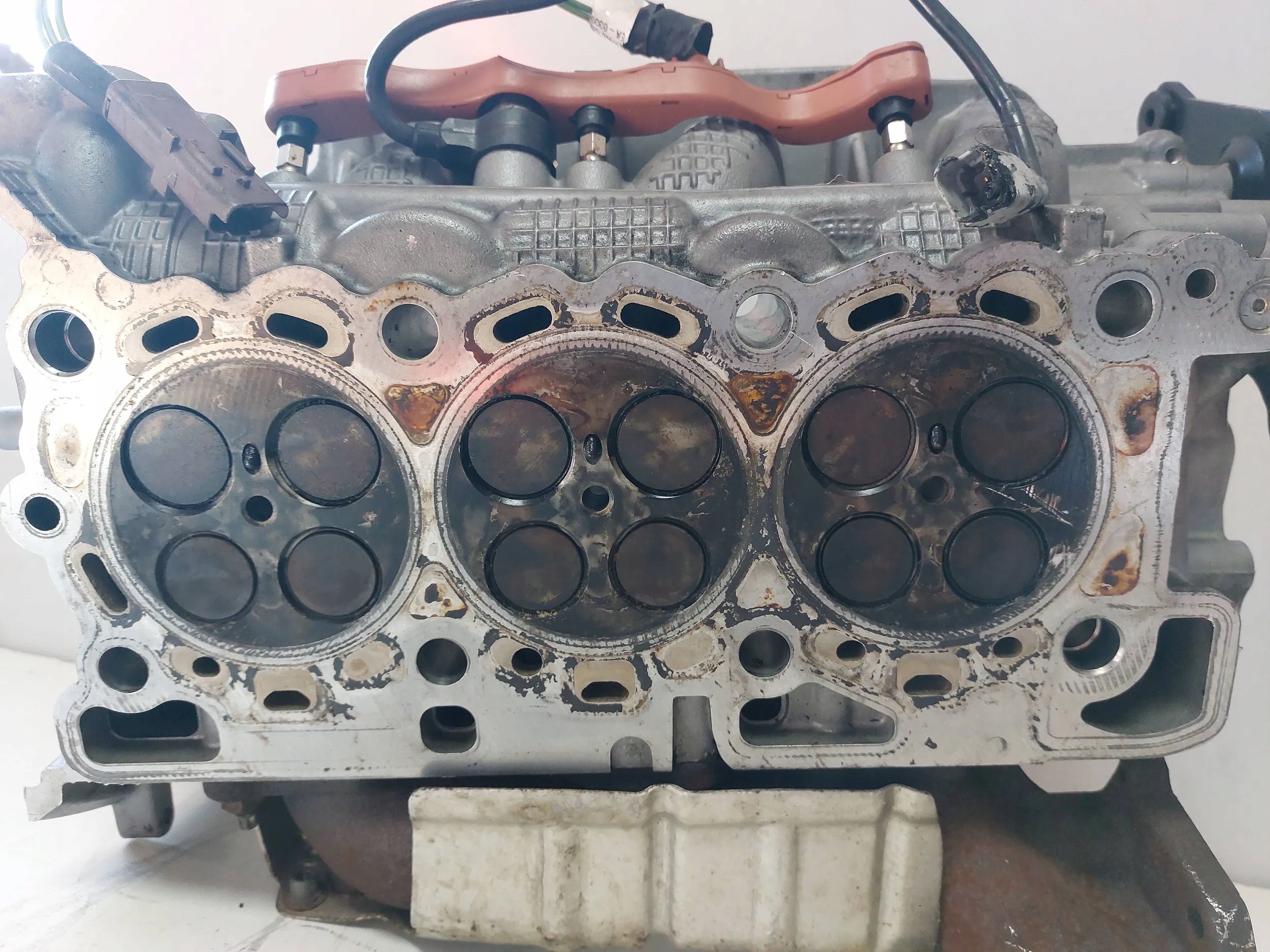head. right 4R8Q-6090 Land Rover Jaguar 2.7 D