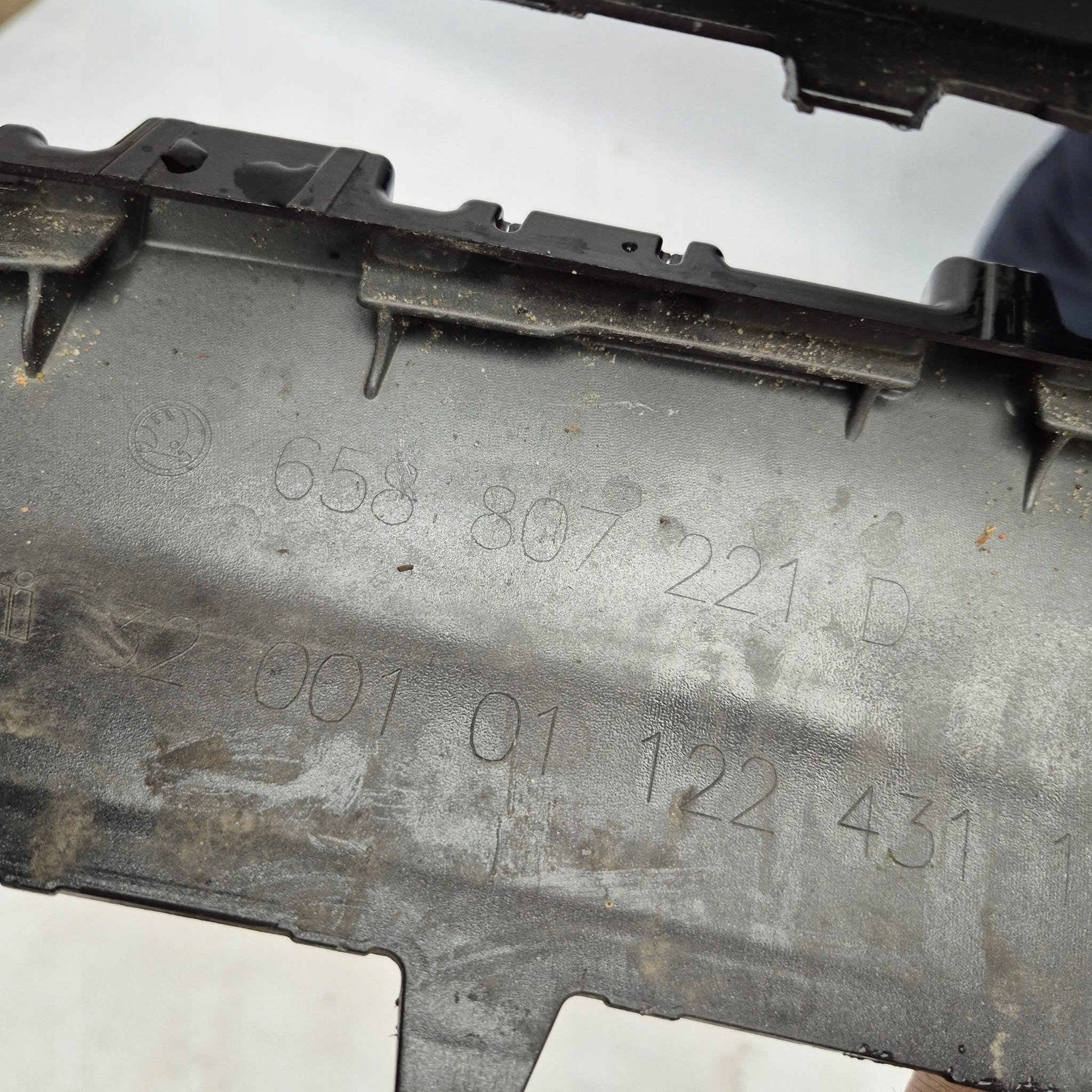 SKODA KAMIQ LIFT 23-> bumper front front