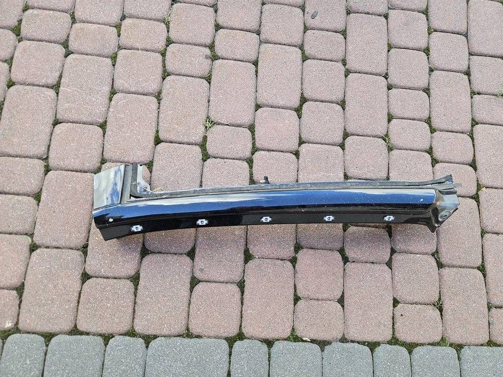 quarter front front right pillar roof roof windows czolow Opel Mokka B