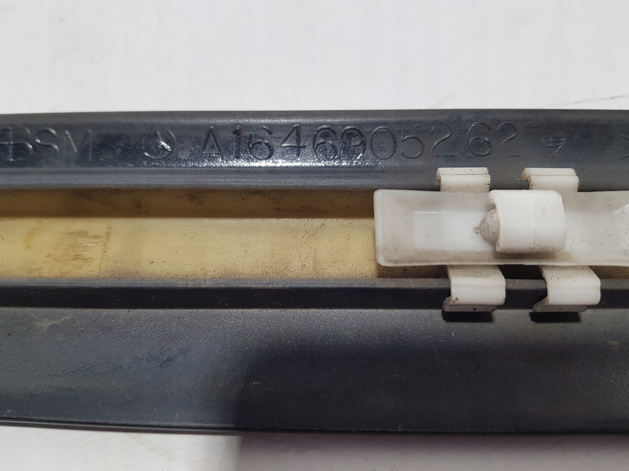 moulding door right front MERCEDES ML W164 C197 197