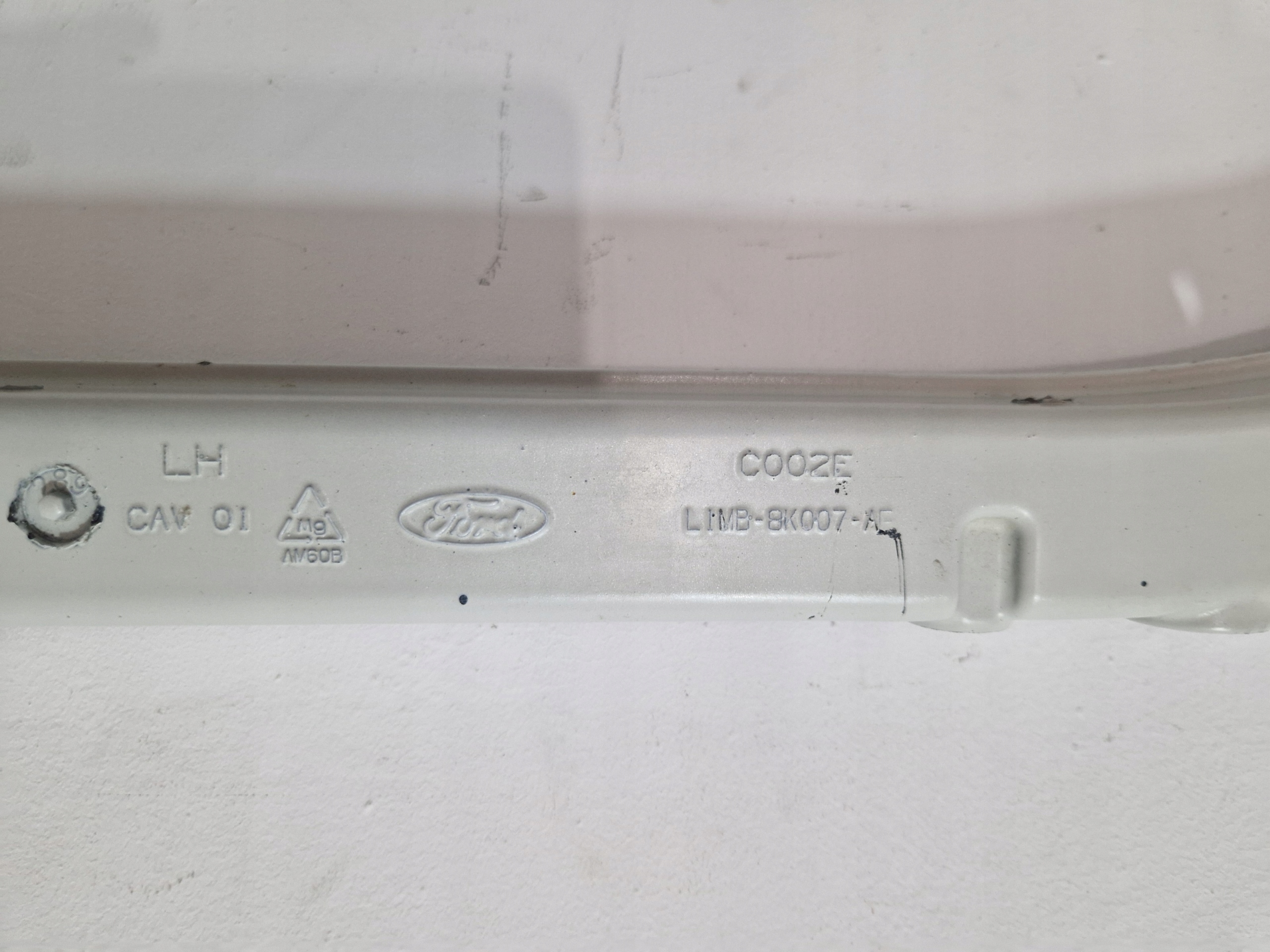 FORD EXPLORER MK6 2020- support panel for radiators pillar front upper