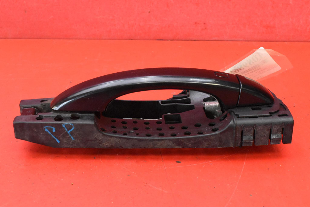 handle right front front LZ9Y 8T0837886 AUDI Q5 8R 08-12