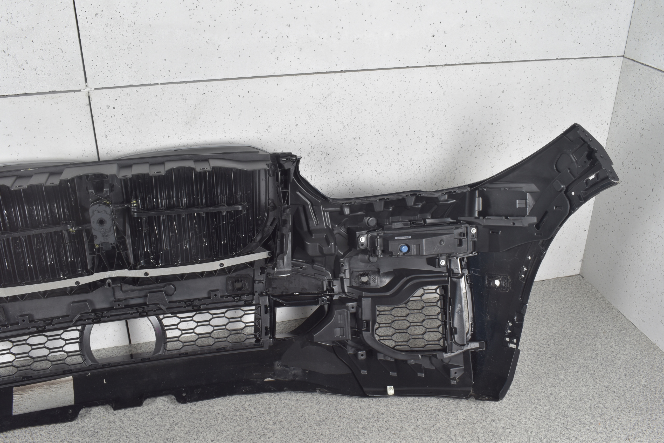 ZDERZAK BMW X5 G05 M-PAKIET KOLOR 416 CARBON Numery katalogowe zamienników DAN45