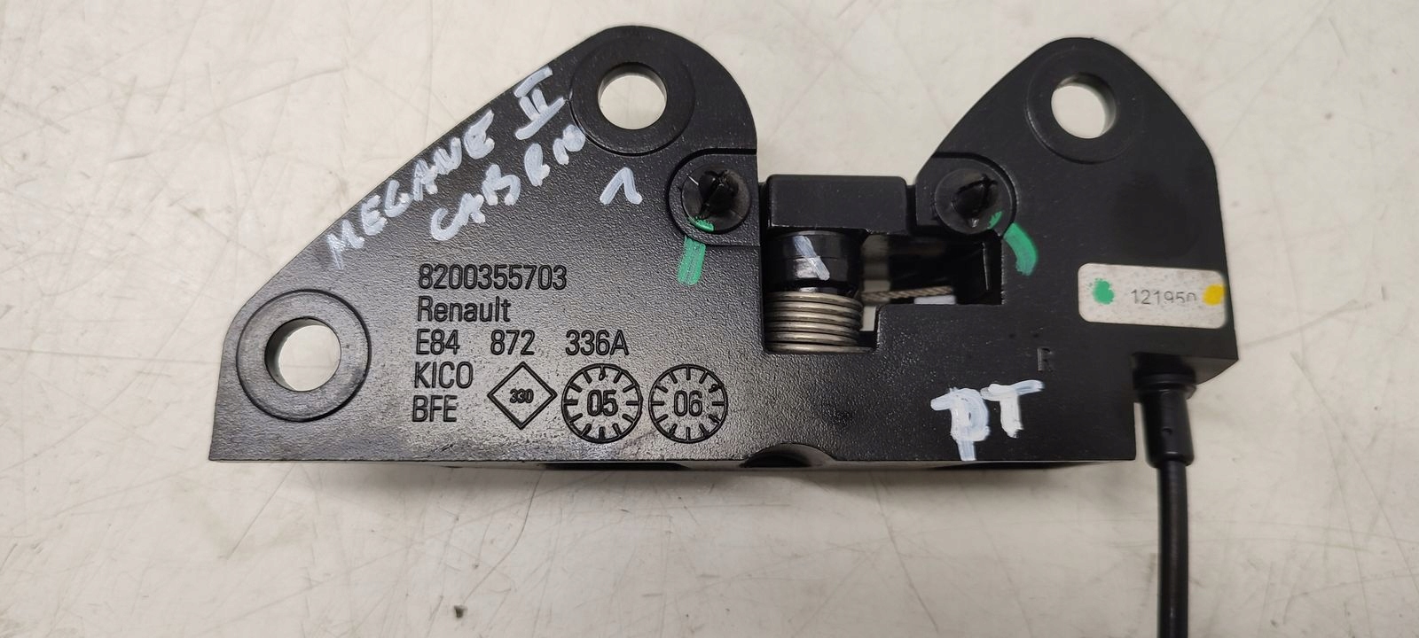 lock roofs rygiel right Renault Megane II Cabrio
