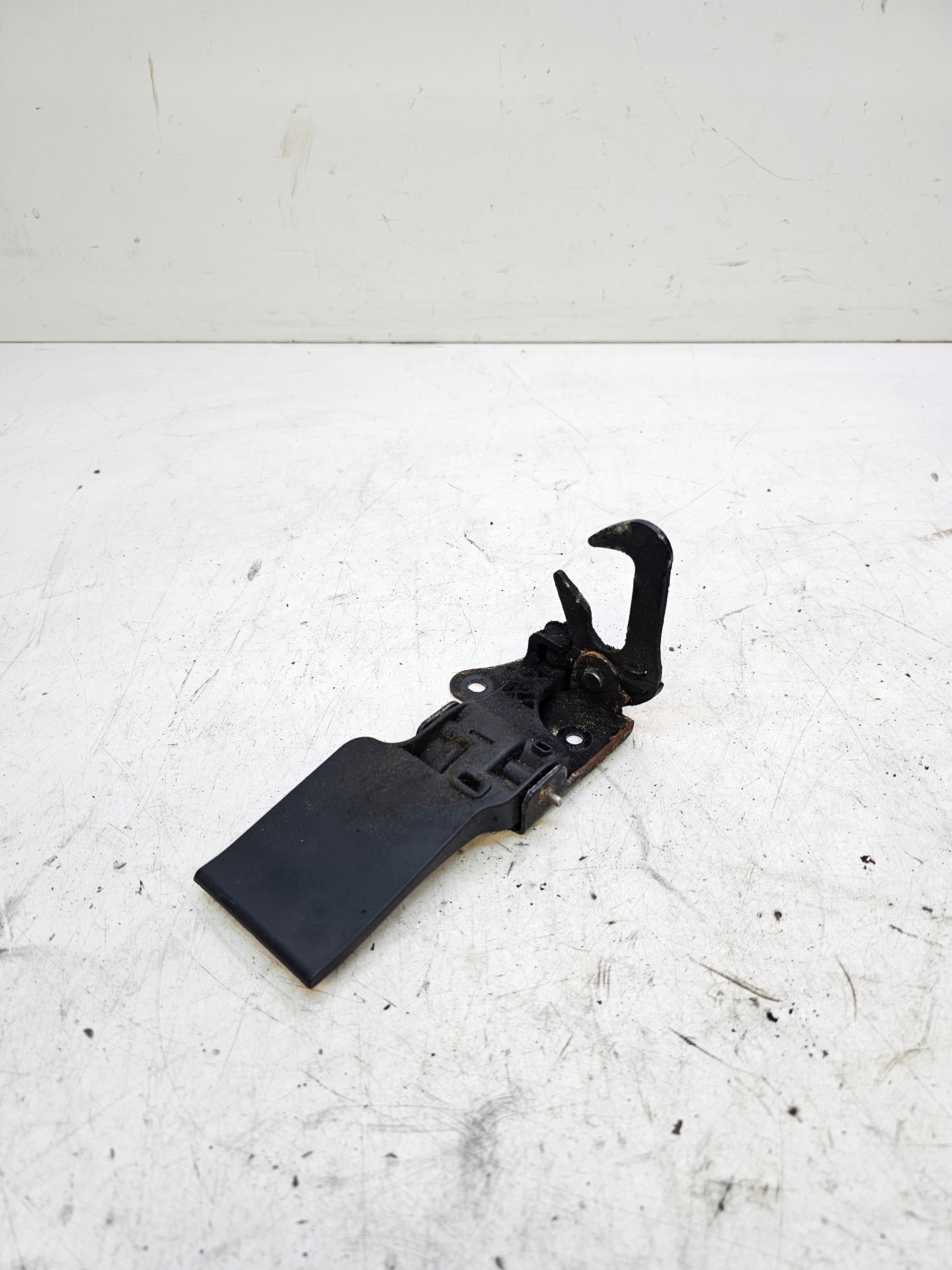 bonnet latch lock RYGIEL AUDI Q3 8U 8U0823480A