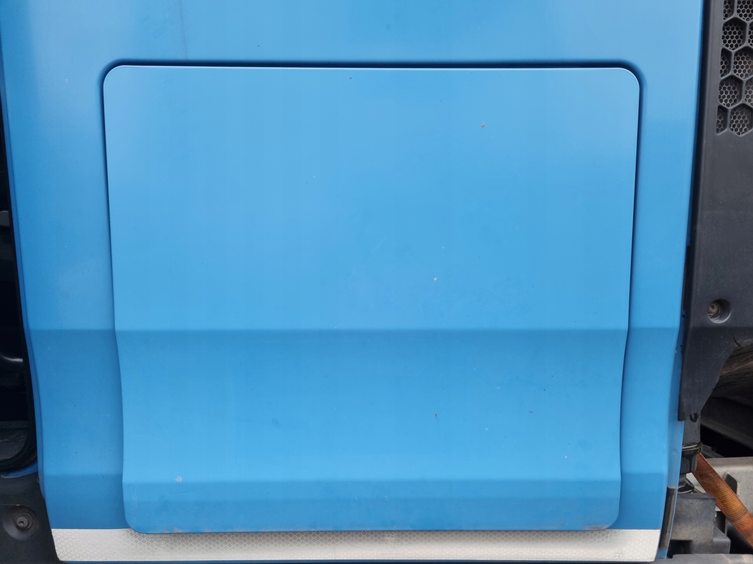 ДВЕРЦА БАГАЖНИКА MAN TGX EURO 6