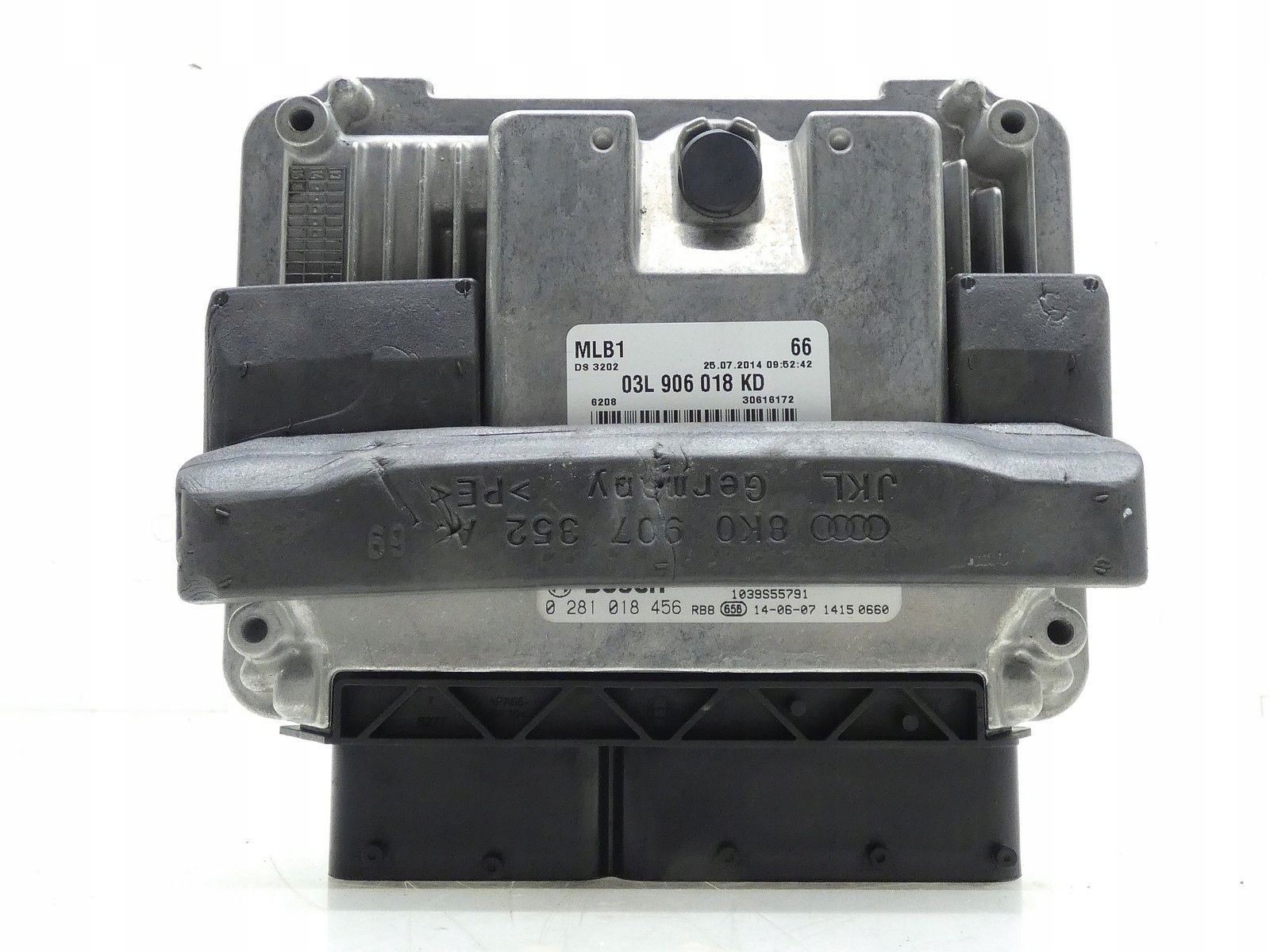 computer control unit of the engine AUDI A4 B8 A5 8T 2.0 TDI CGL 03L906018KD