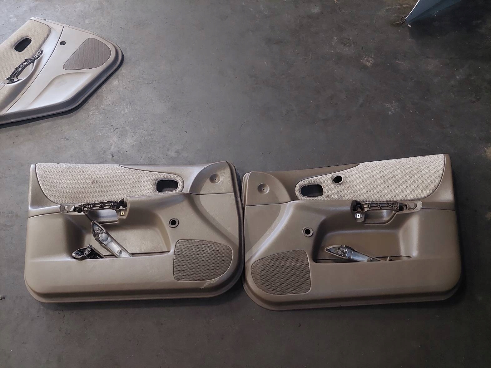 KOMPLET seats left right front seat side MAZDA PROTEGE BJ sedan