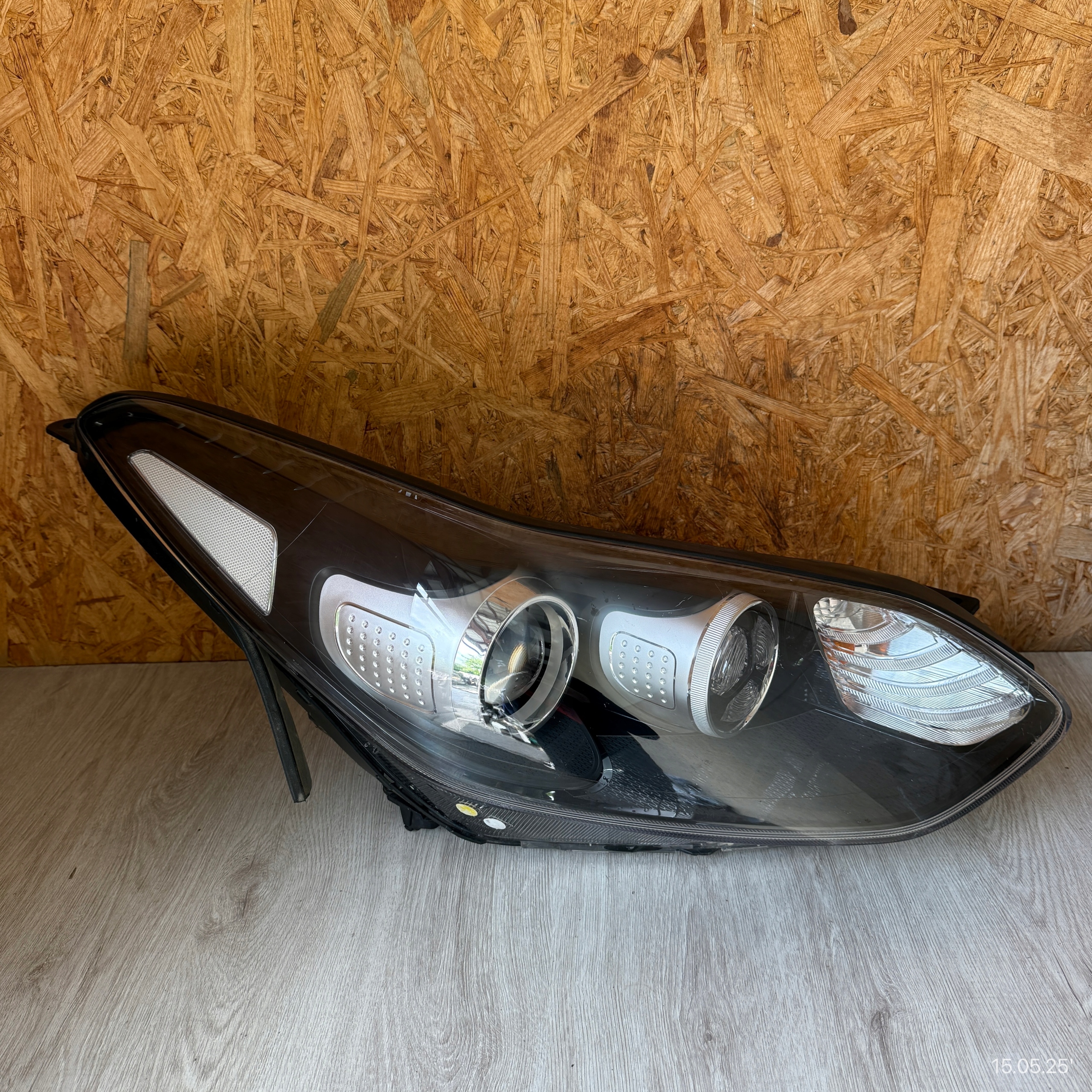 light front right KIA SPORTAGE IV LED 92102-F1010