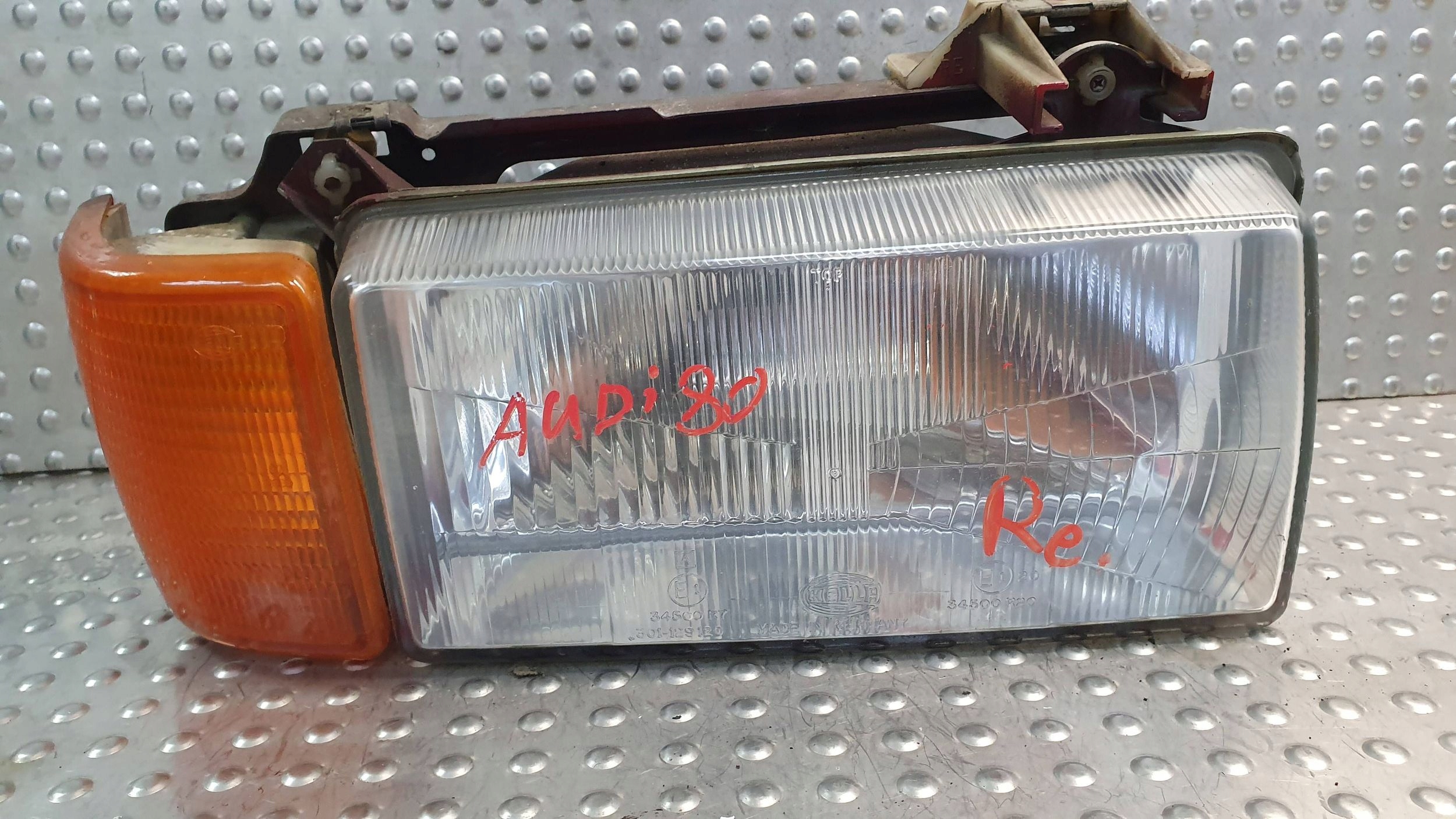 Licht vorne rechts AUDI 80 B2 78