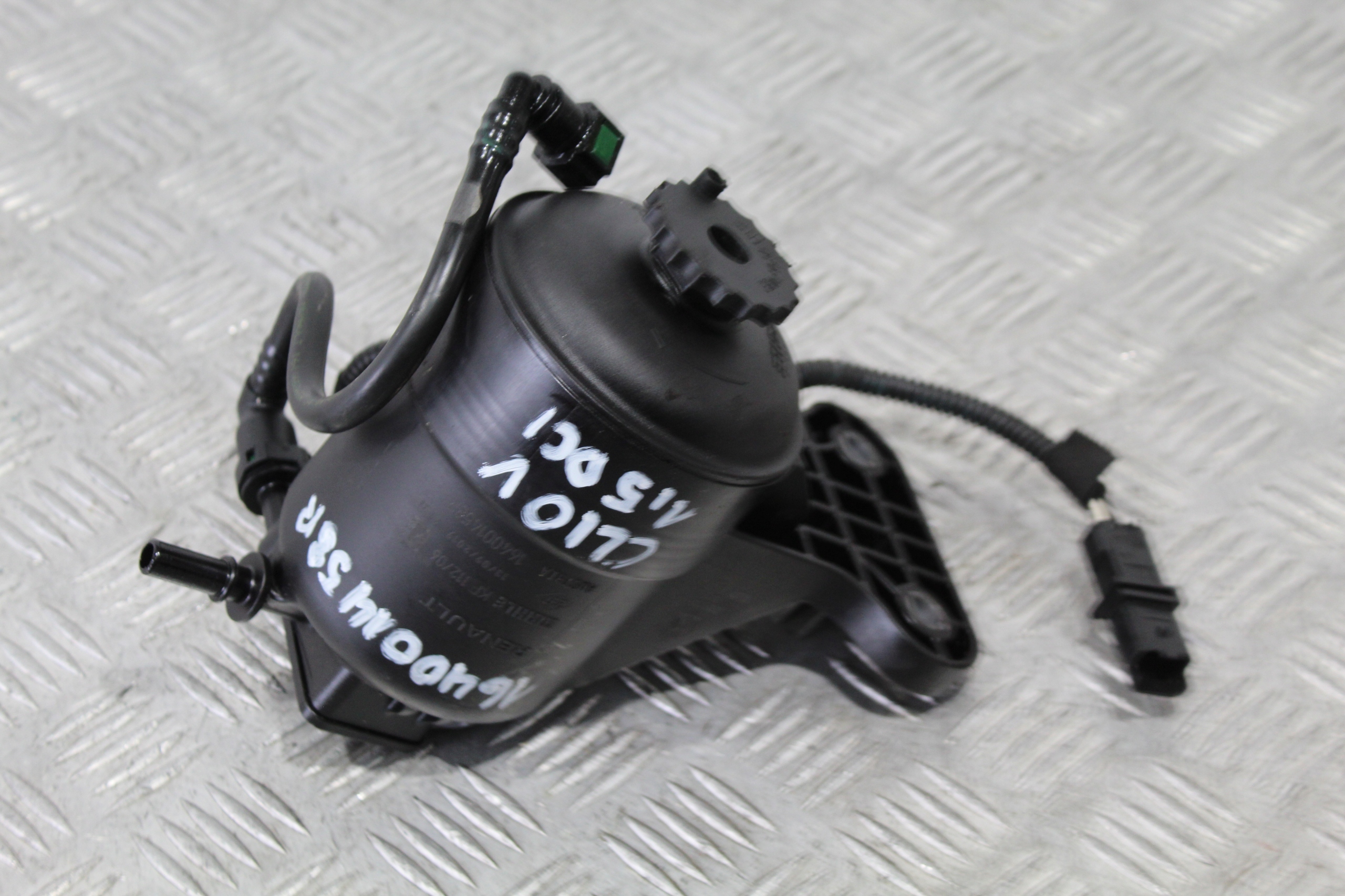 POKLOPAČ FILTERA FILTER GORIVA CLIO V 5 164001458R