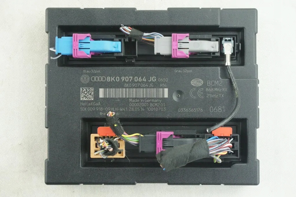 Модуль комфорту AUDI A4 B8 8K0907064JG