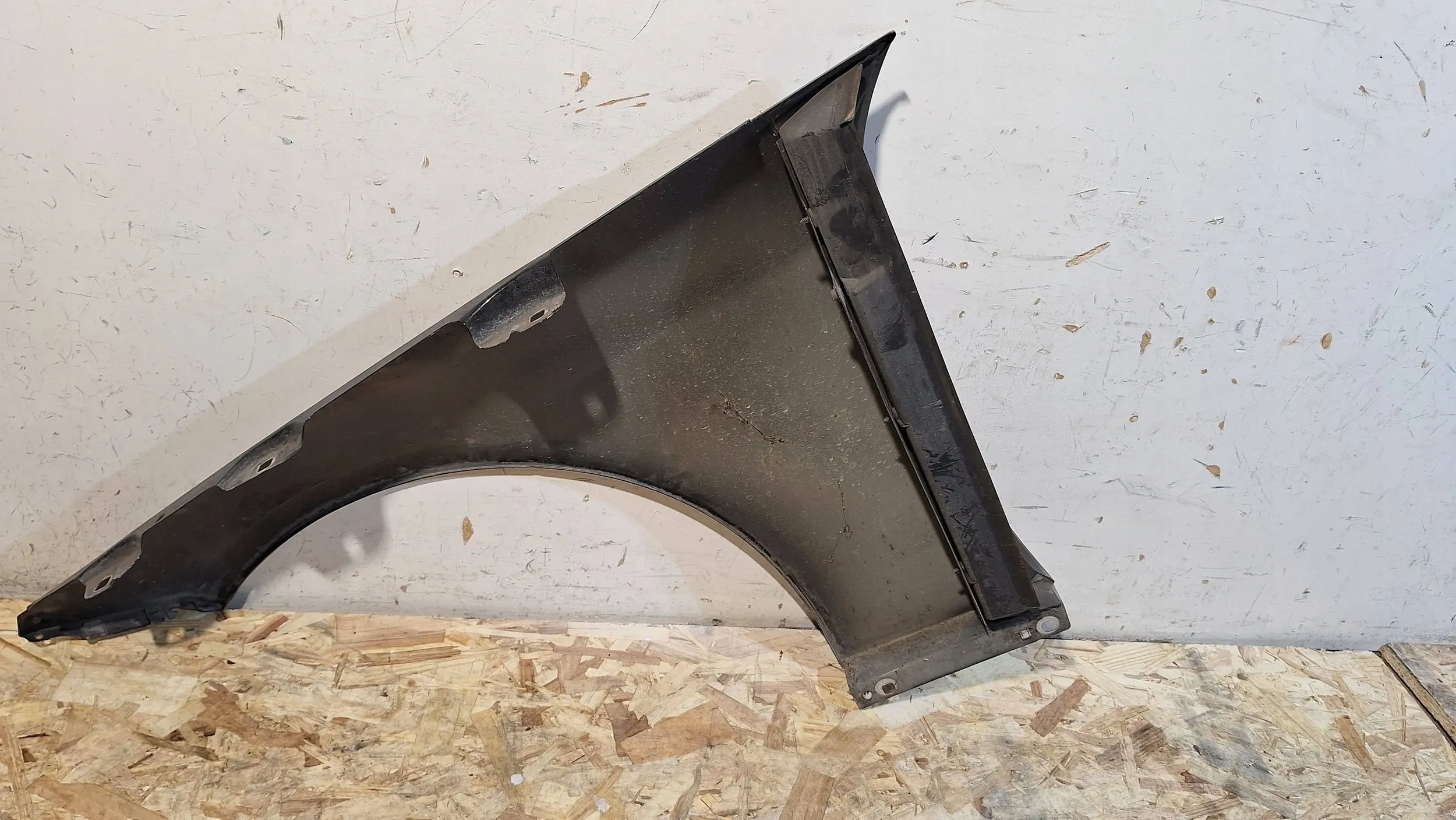 fender front right Mercedes E klasa W212 Lift 12
