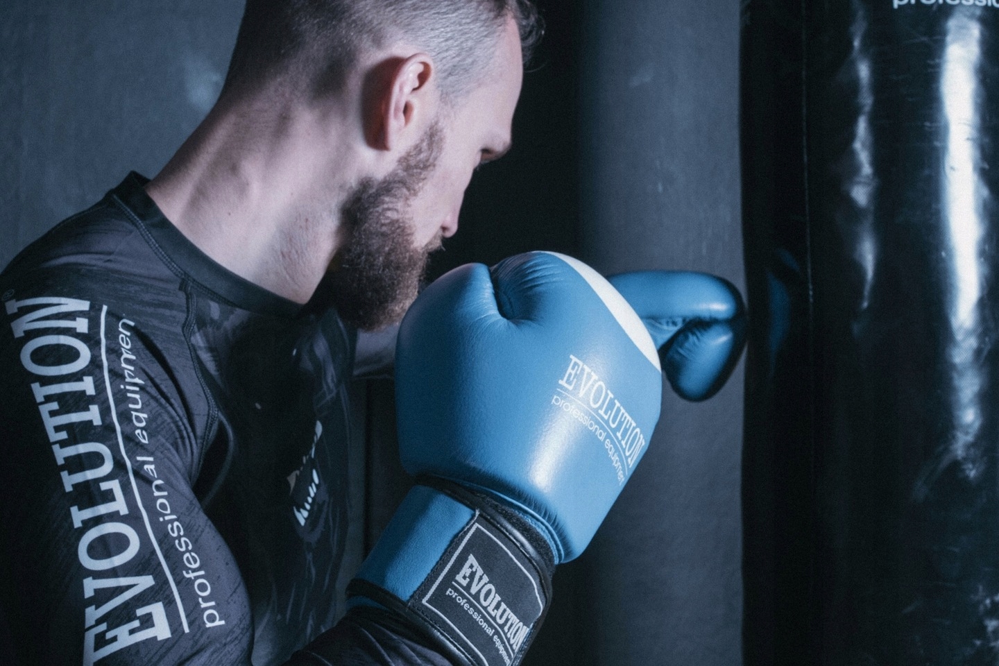 RĘKAWICE BOKSERSKIE PROFESJONALNE EVOLUTION PRO 12 Model Pro++