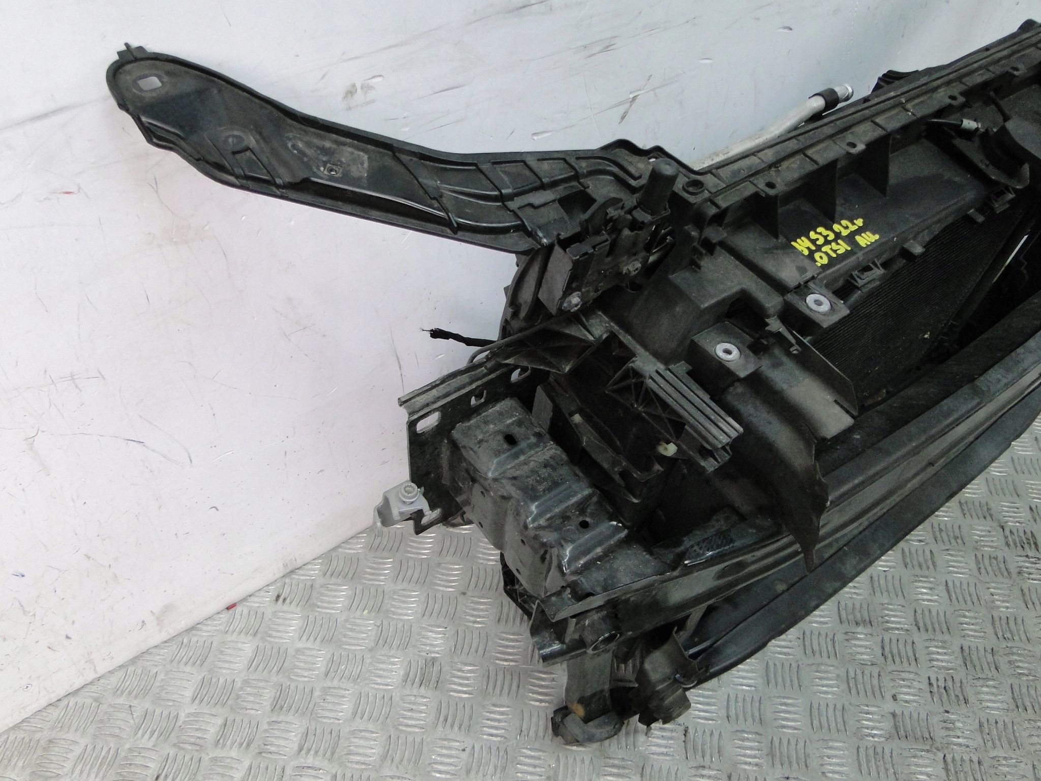 PAS PRZEDNI CHŁODNICE AUDI A3 S3 8Y0 2.0TFSI Typ samochodu Samochody osobowe