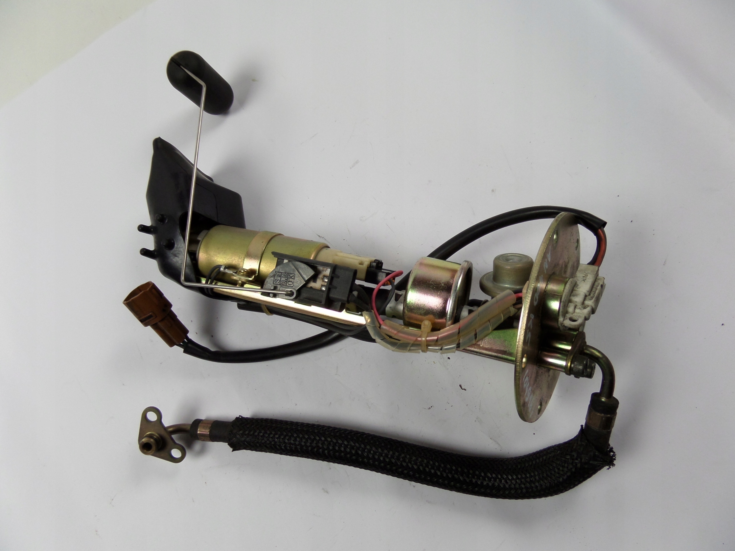 Паливний насос SUZUKI an 400 K5 BURGMAN