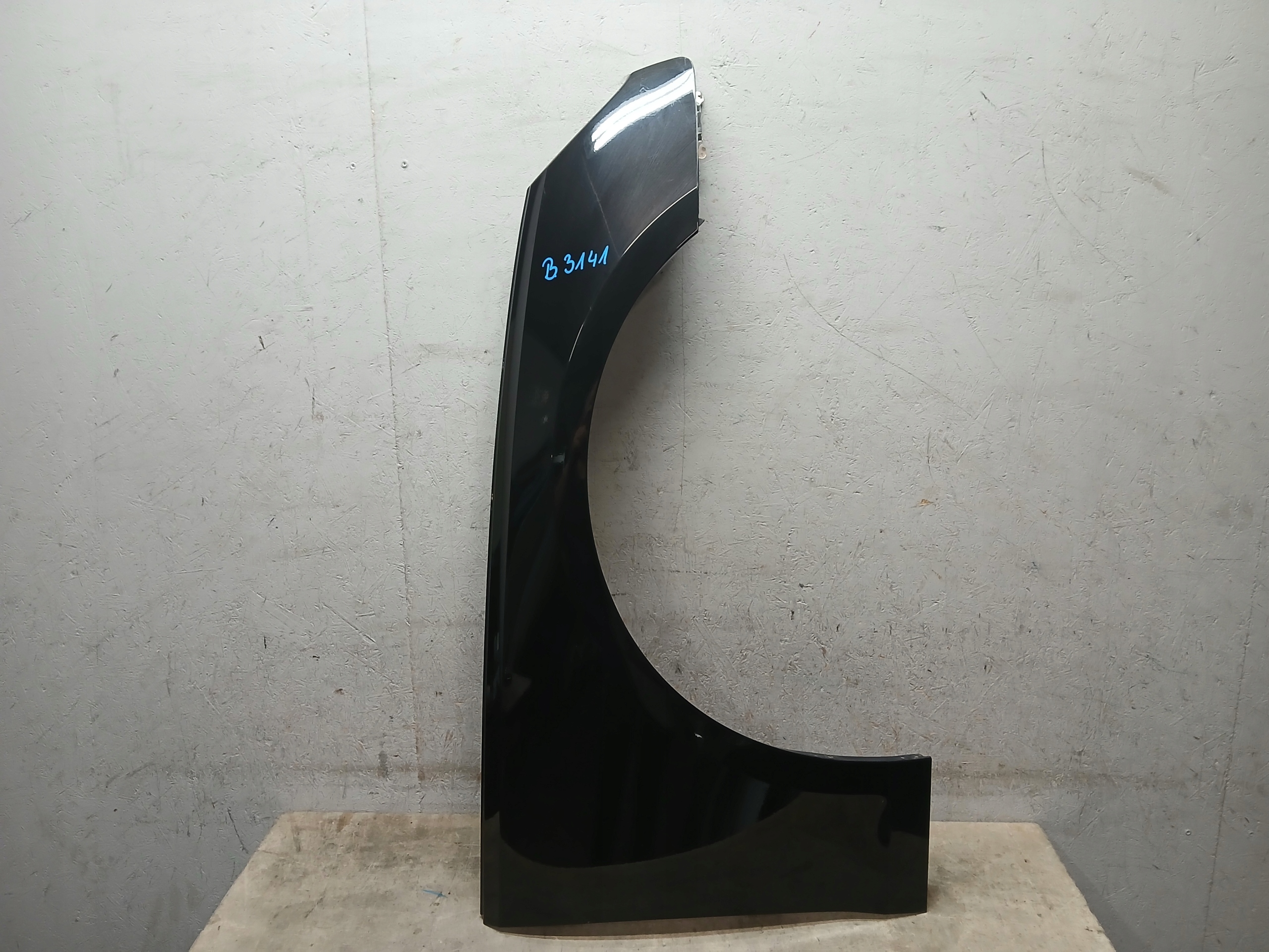 fender front right FORD FIESTA MK8