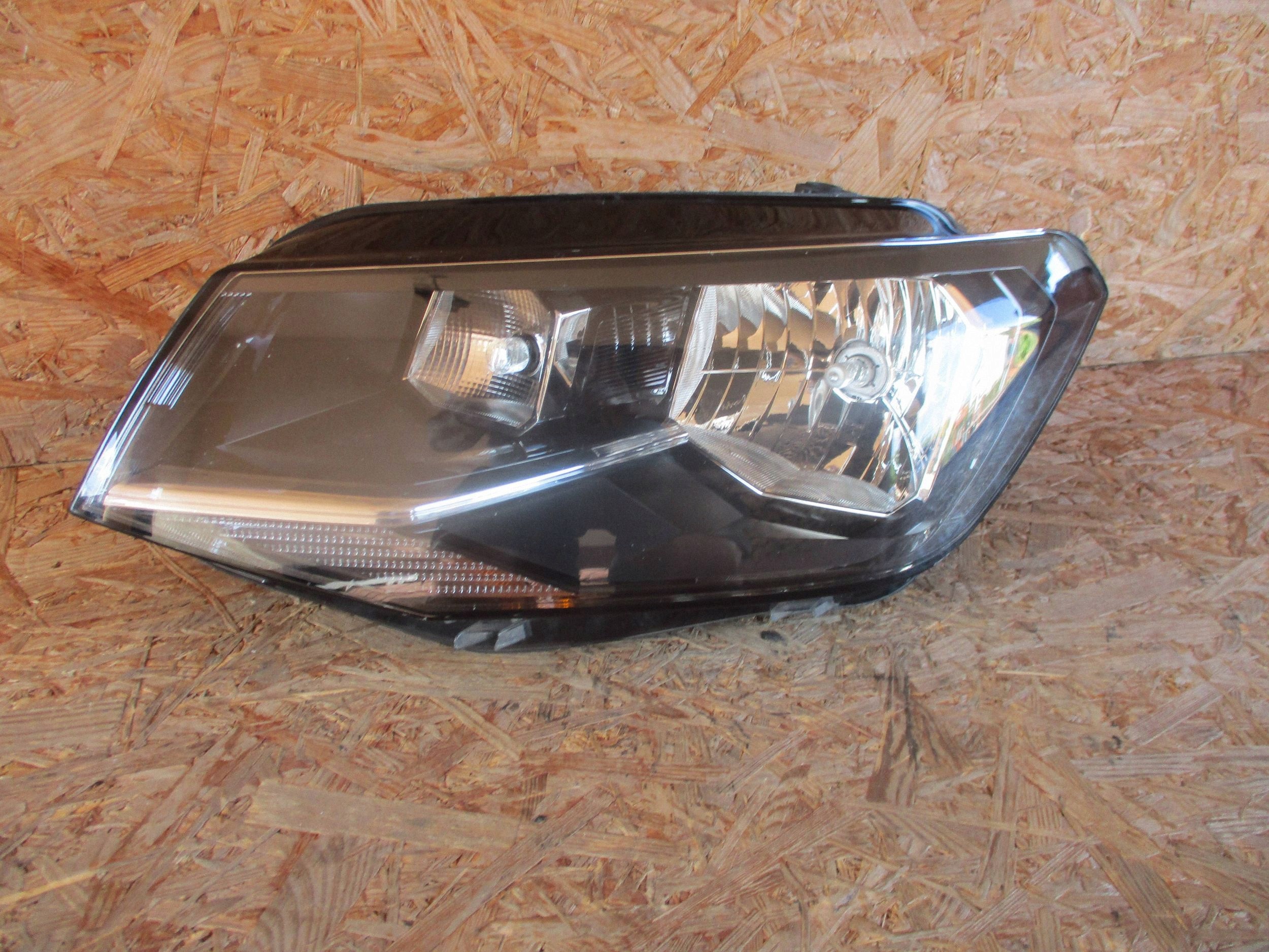 light front front left VW CADDY 2K1 15