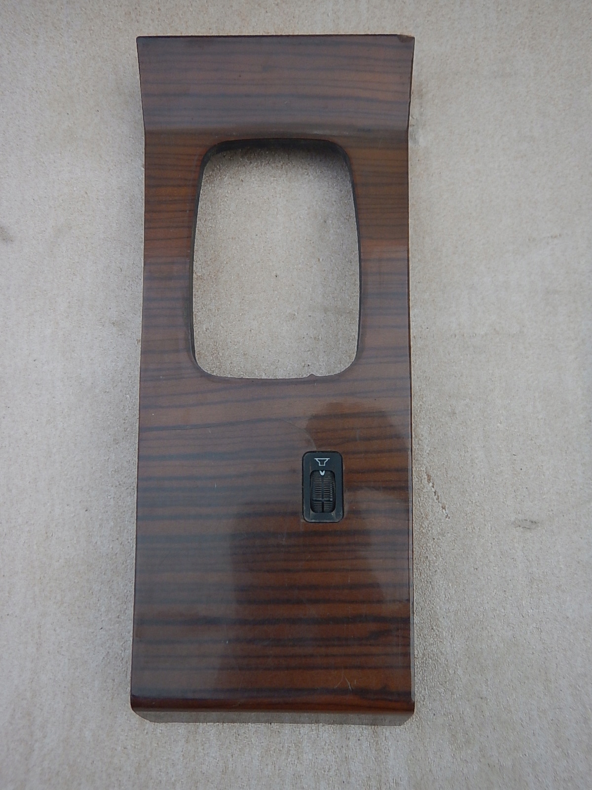 Mercedes w124 panel drewno 124 lewarka