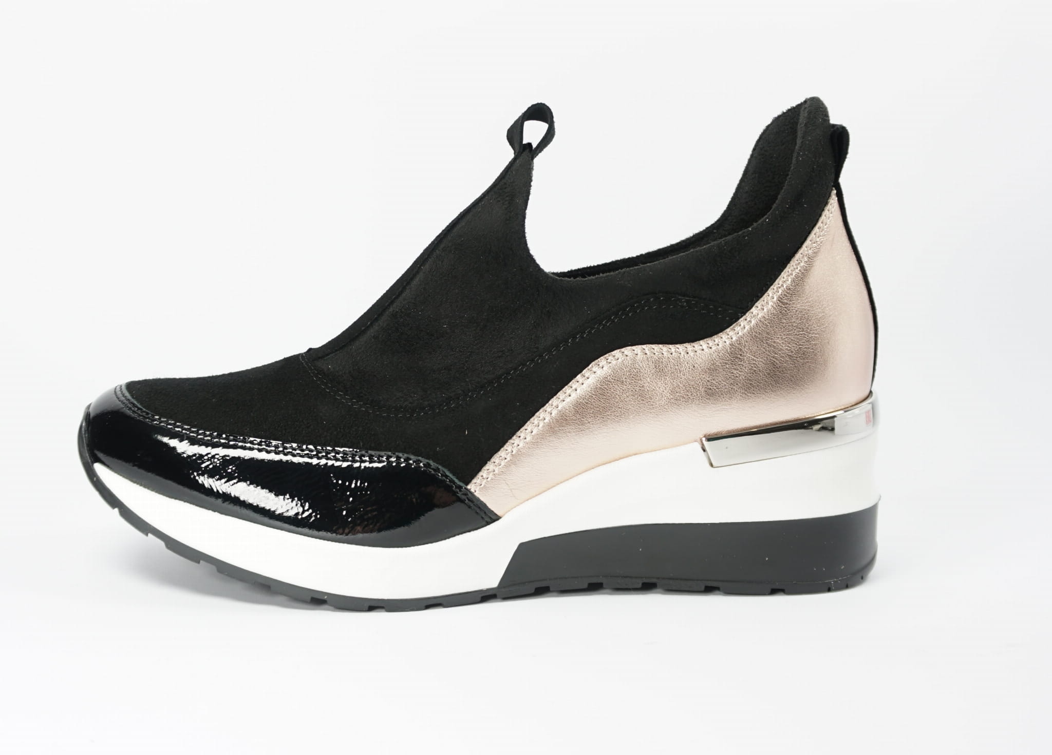 

Półbuty Sneakersy Aga 06937 czarny + miedź R37