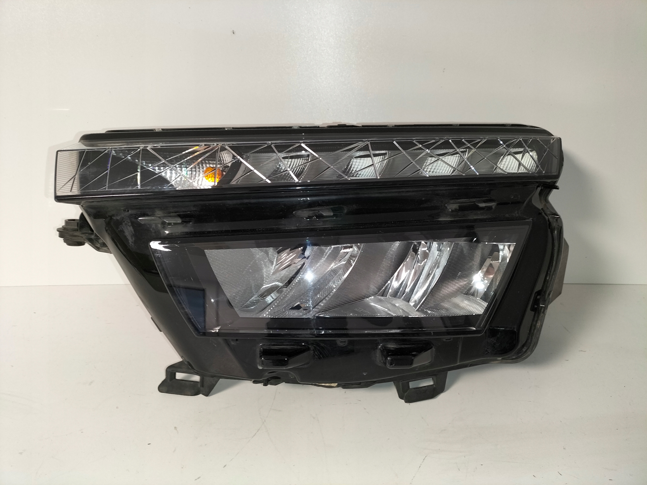 light front reflektor left SKODA KAMIQ 19- FULL LED CRYSTAL LIGHTING