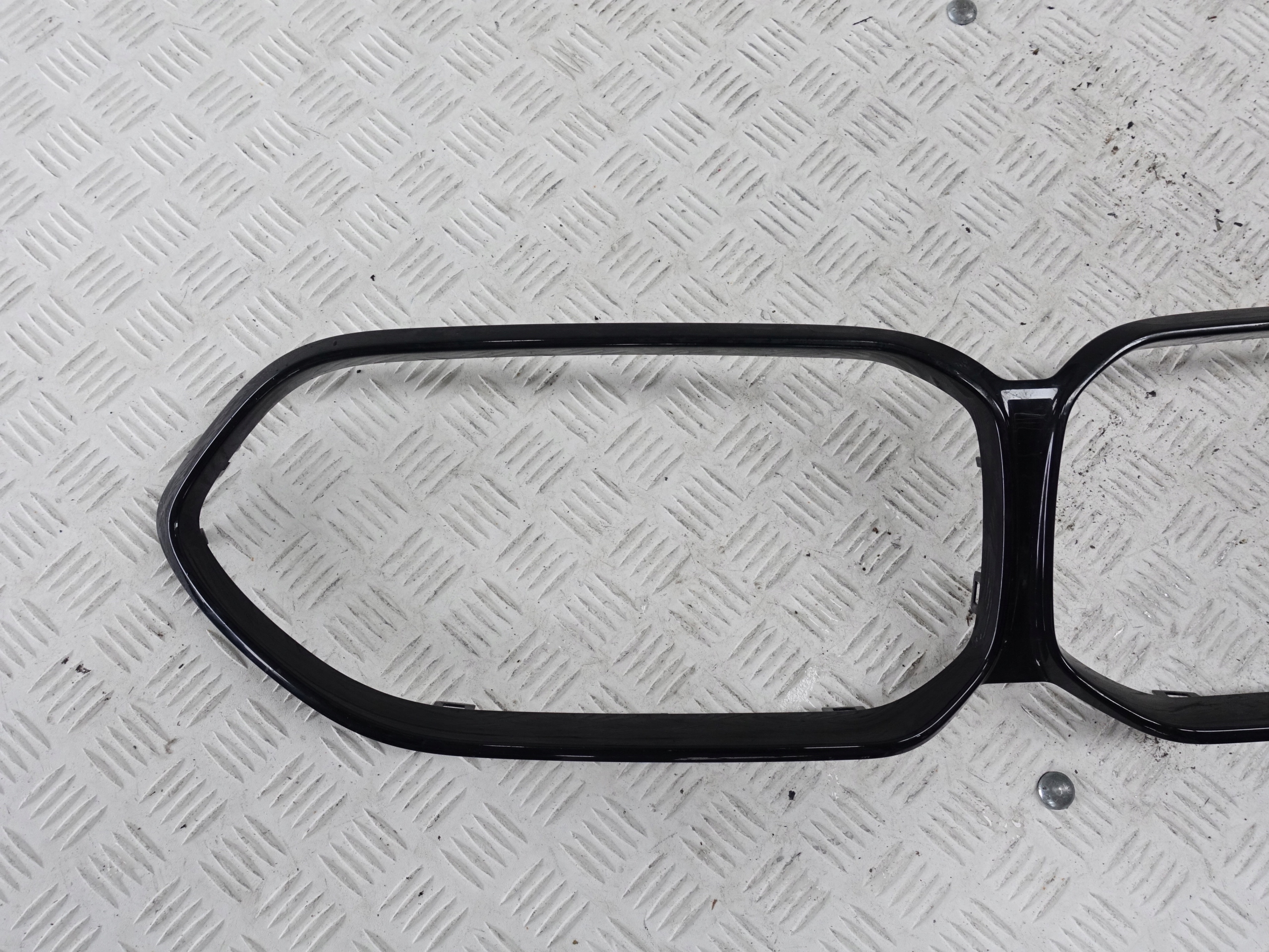BMW 2 F44 Gran Coupe grill grille frame SHADOWLINE