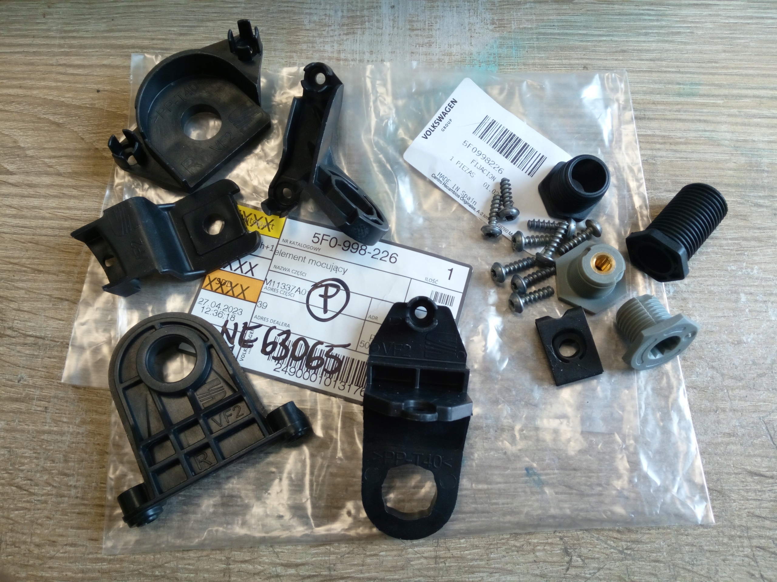 ZESTAW NAPRAWCZY REFLEKTORA SEAT LEON NOWY ORYG.*