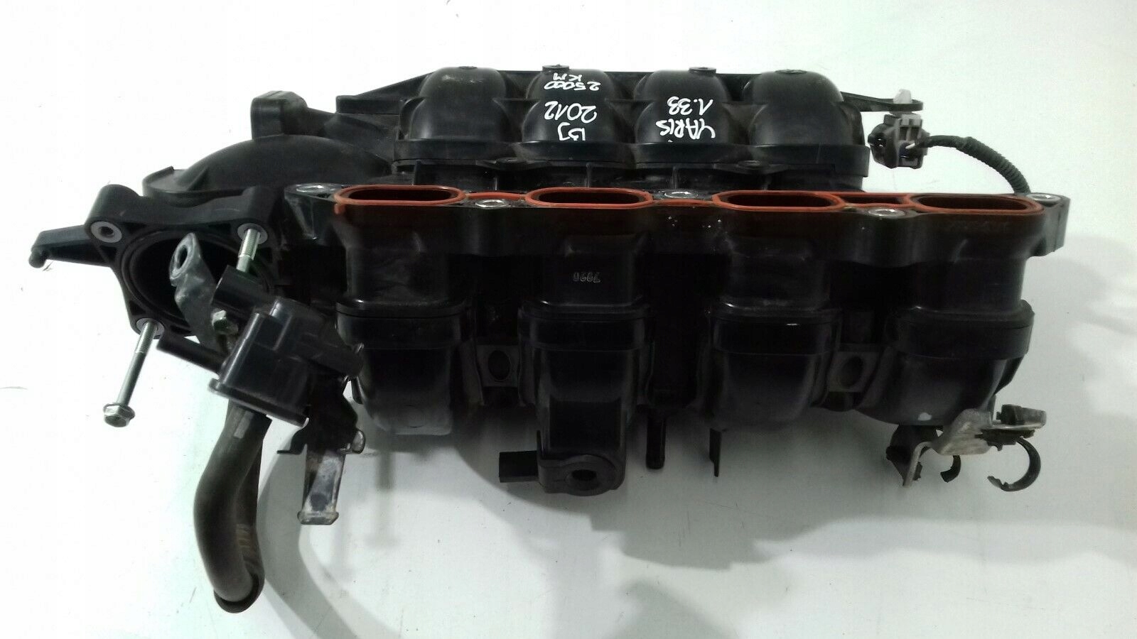 TOYOTA YARIS III 1.33 intake manifold AURIS COROLLA