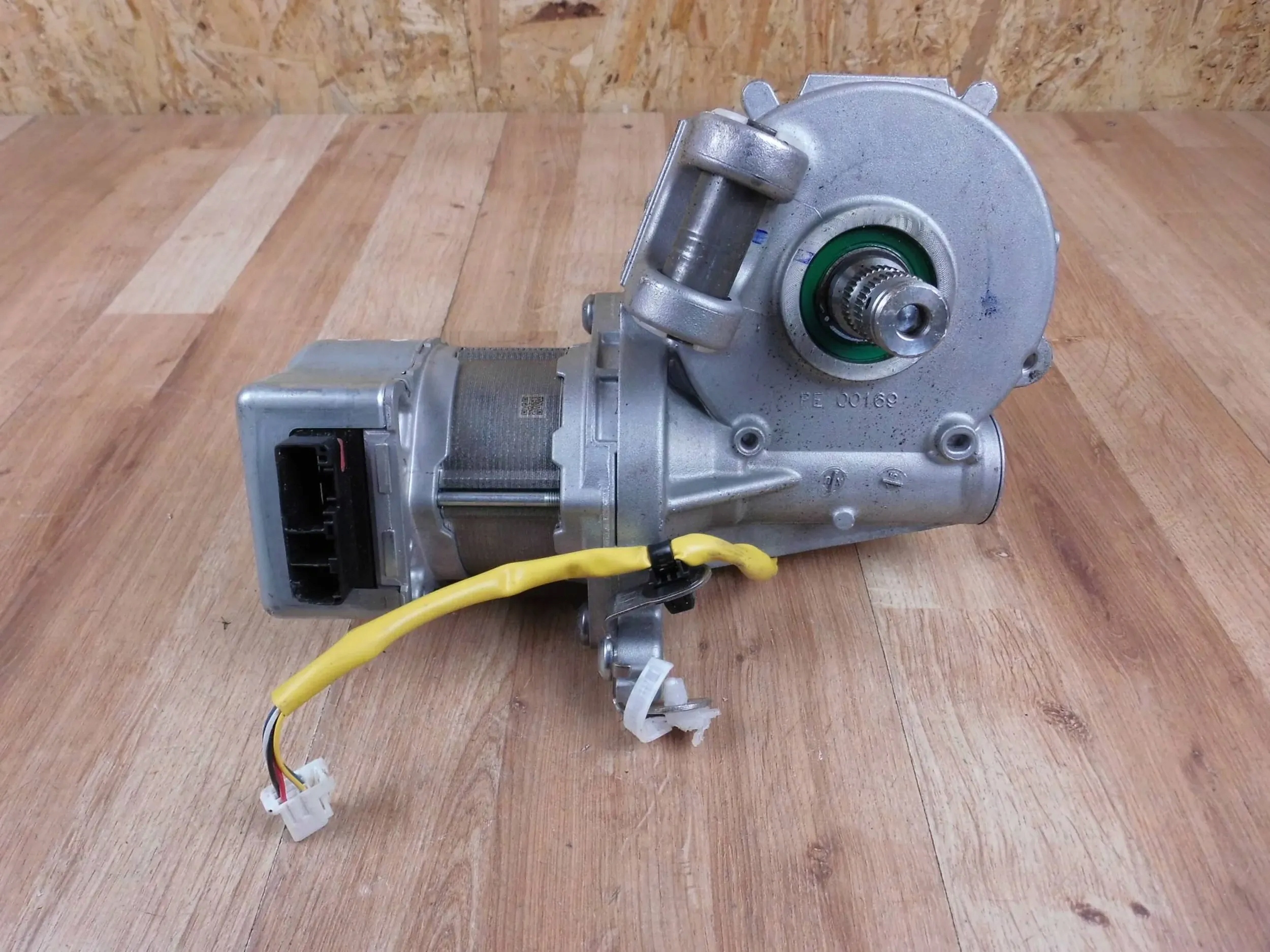 Toyota Corolla E21 1.8 HYBRID steering rod power steering electrics