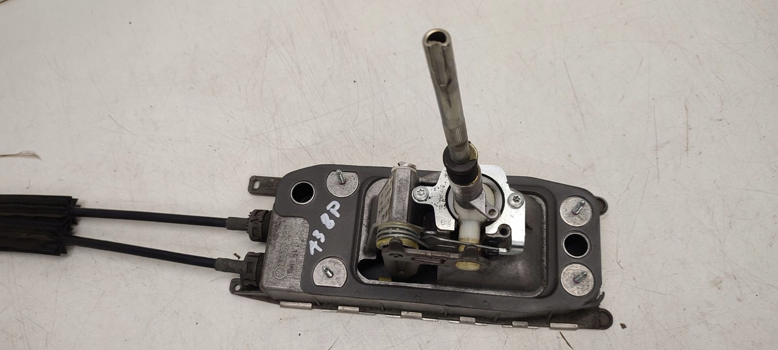 Mecanisme levier vitesse Levier de vitesse Câble Audi A3 8P LIFT 3D 1,6 FSI