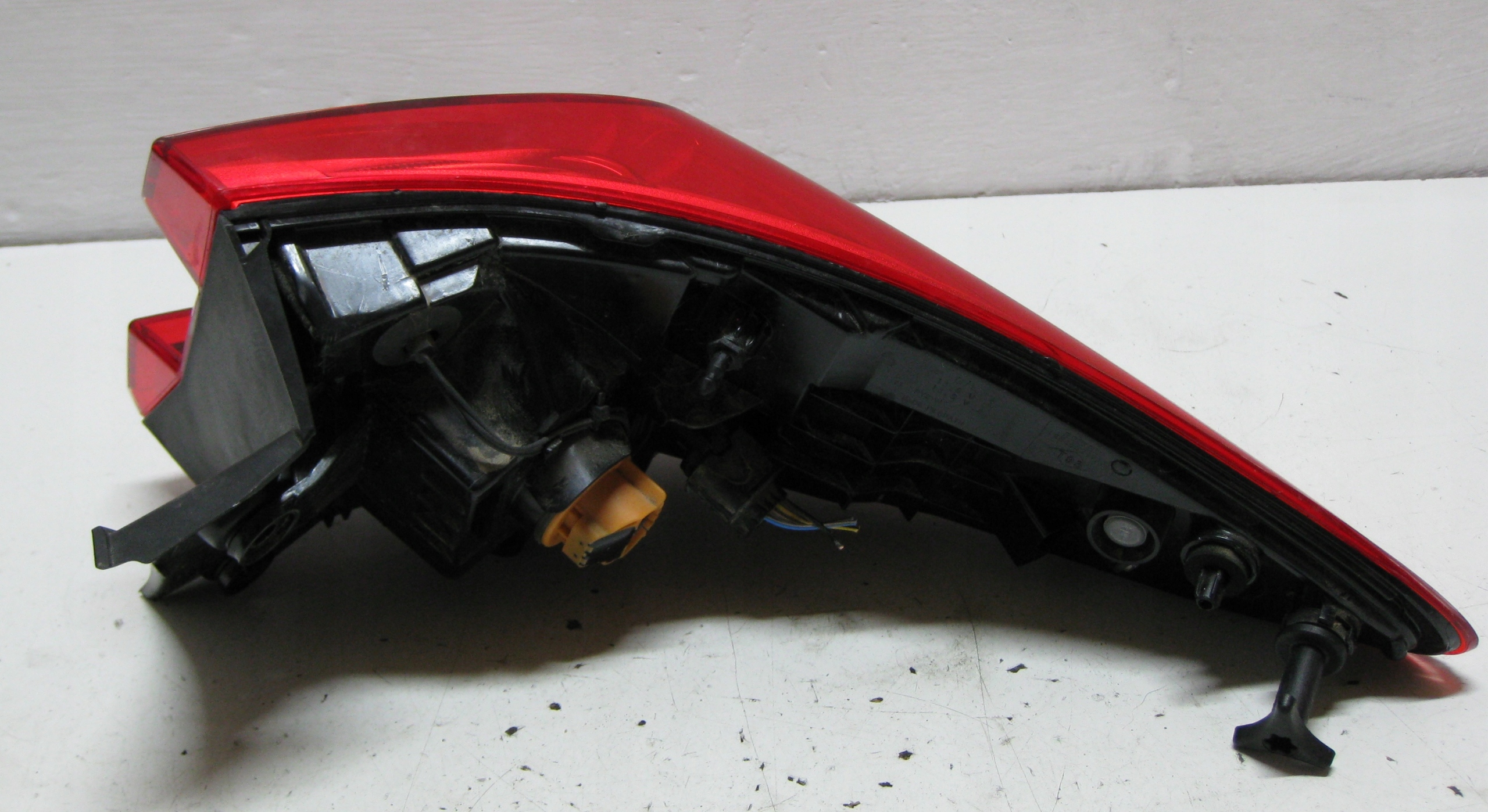 RENAULT KADJAR 1.6 DCI 15R light left rear part 265552478R EU