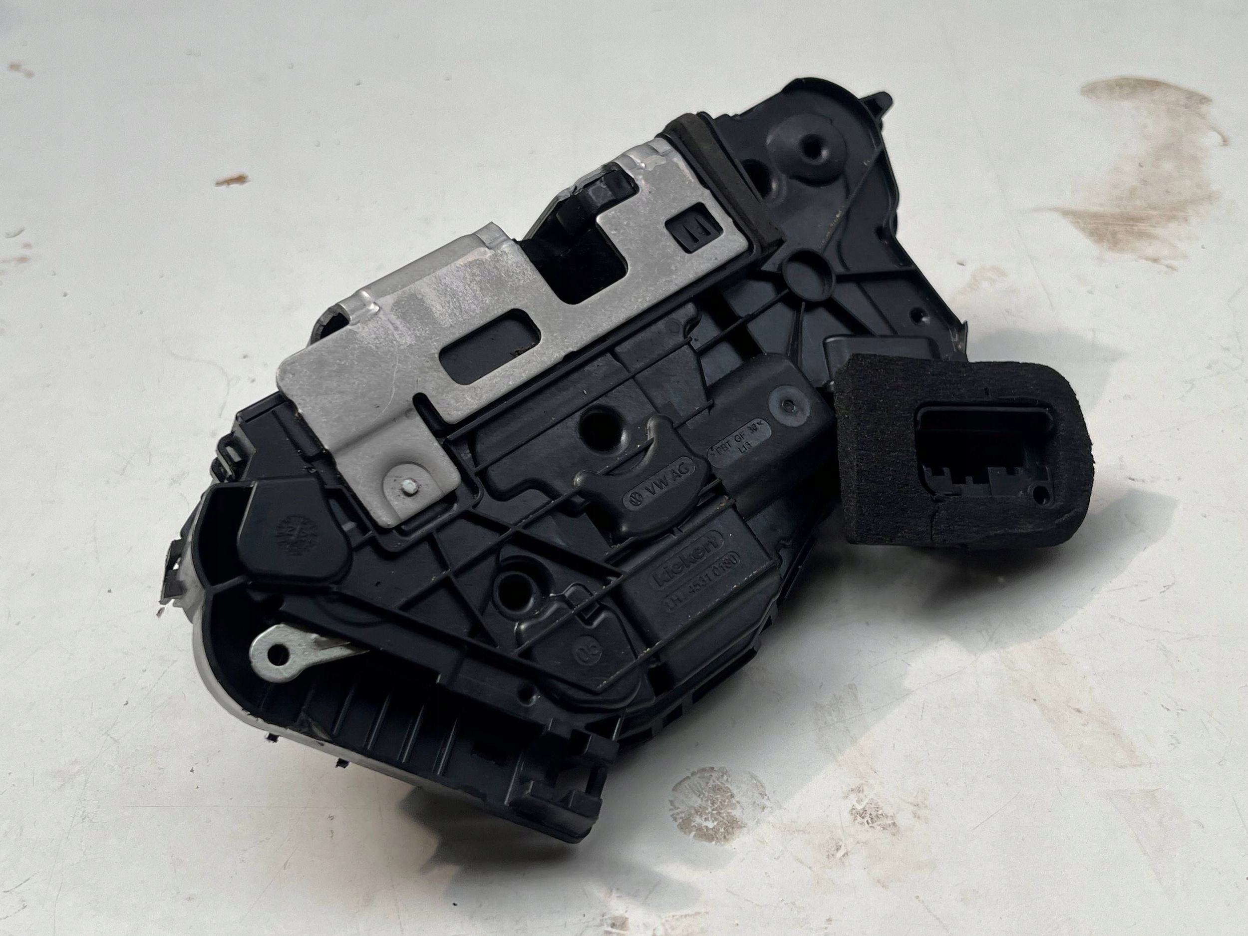 VOLKSWAGEN SEAT SKODA lock door left front 5TB837015E @M