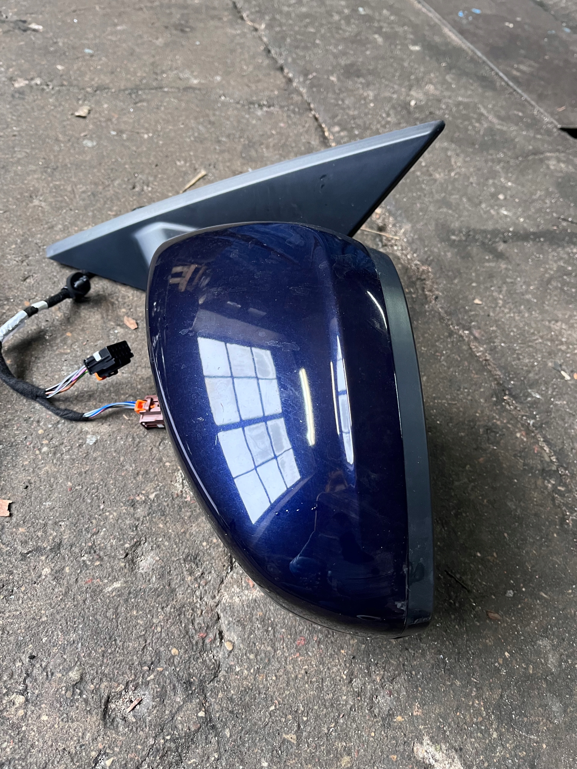 15 PEUGEOT 508 II 18- LUSTERKO LEWE 12PINÓW 4+8