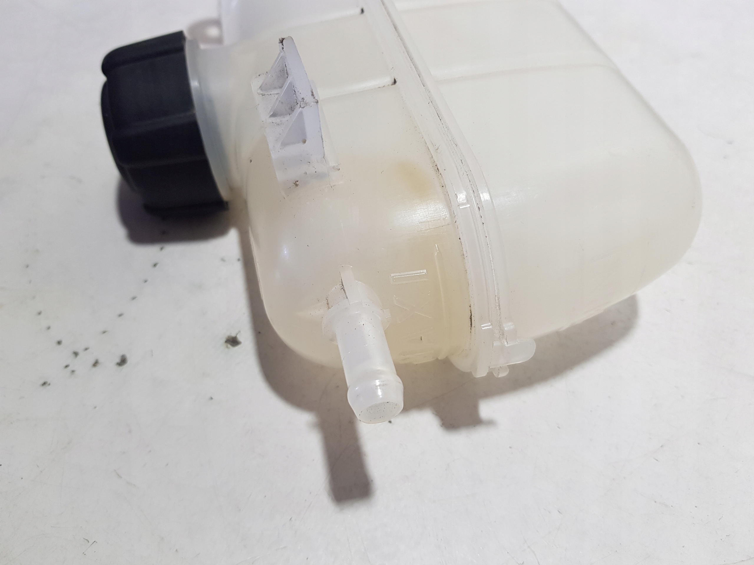 Behälter Scheibenwaschbehälter RENAULT ZOE 217101652R