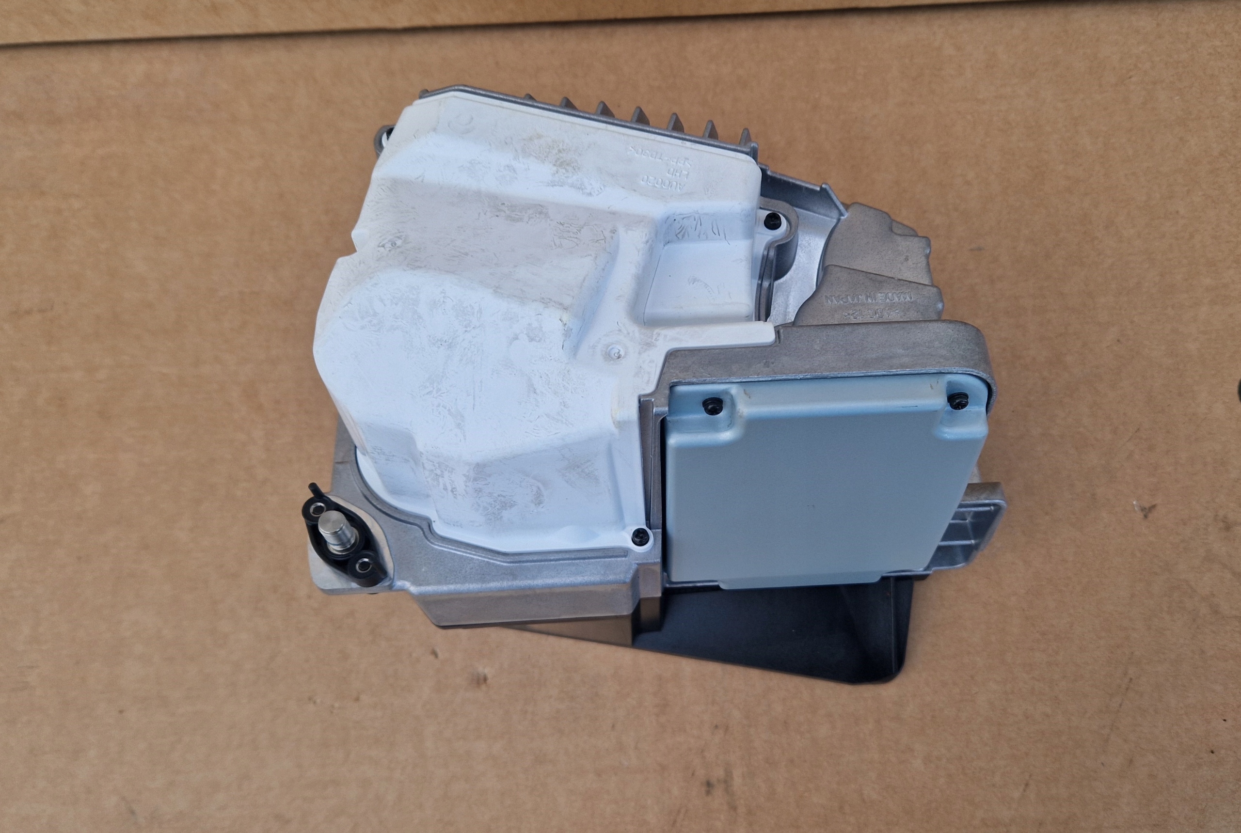 HEAD UP PROJEKTOR AUDI A4 B9 AUDI A5 8W 8W5919617H comme neuf