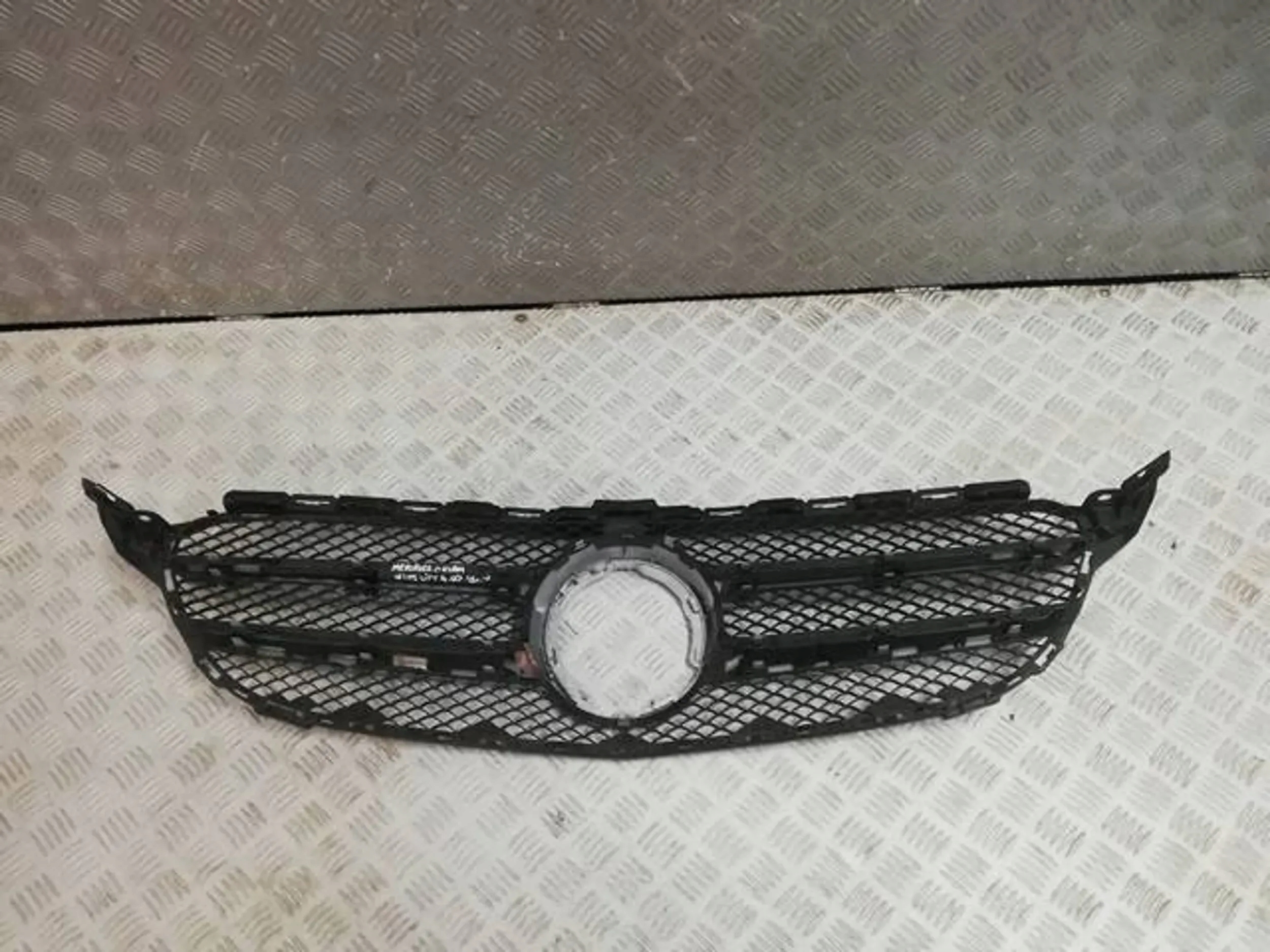 Mercedes-Benz C-Klasse W205 Kühlergrill FRONTGRILL Kühlergitter - Thumbnail 6
