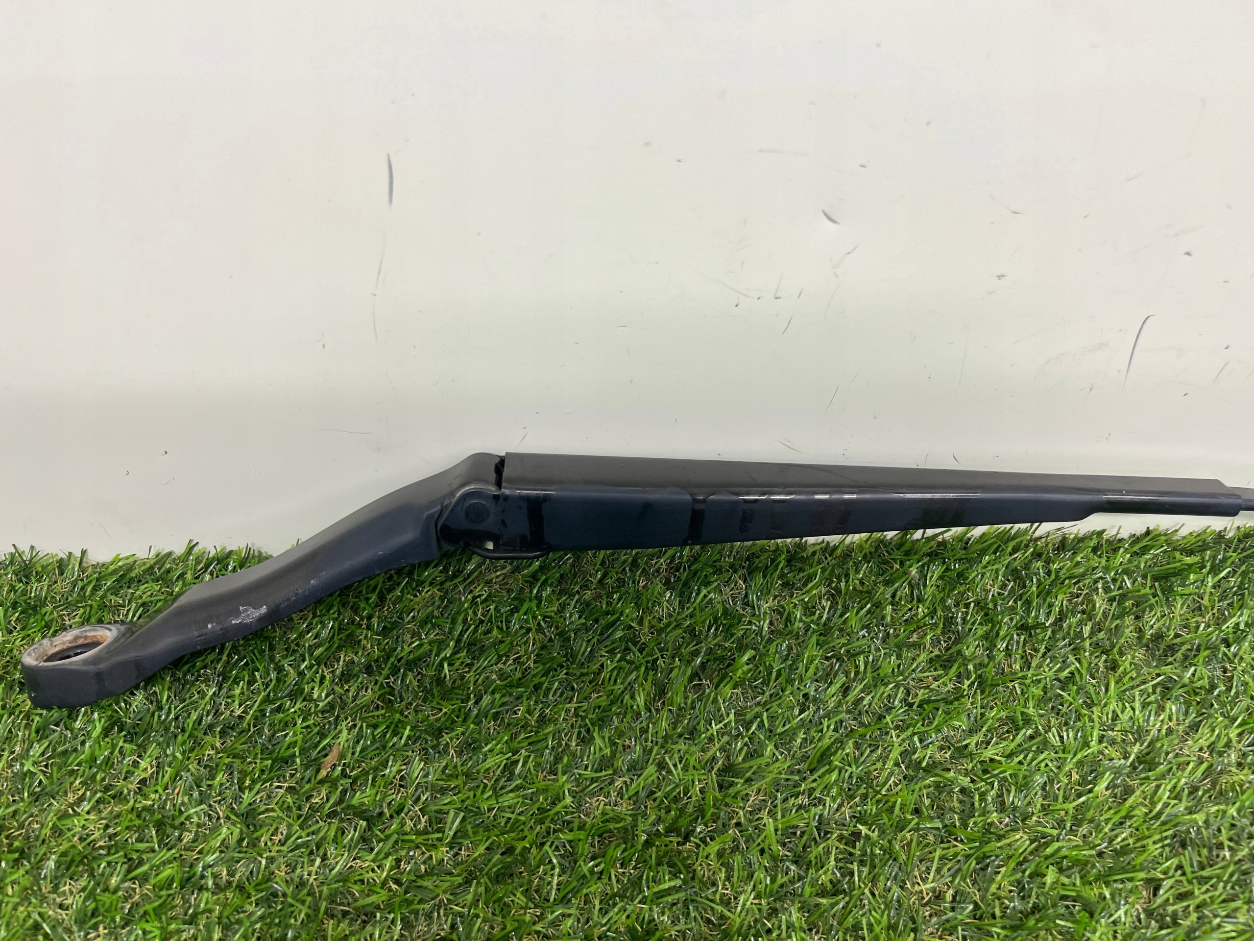 wiper arm front right OPEL AMPERA 1 22742320