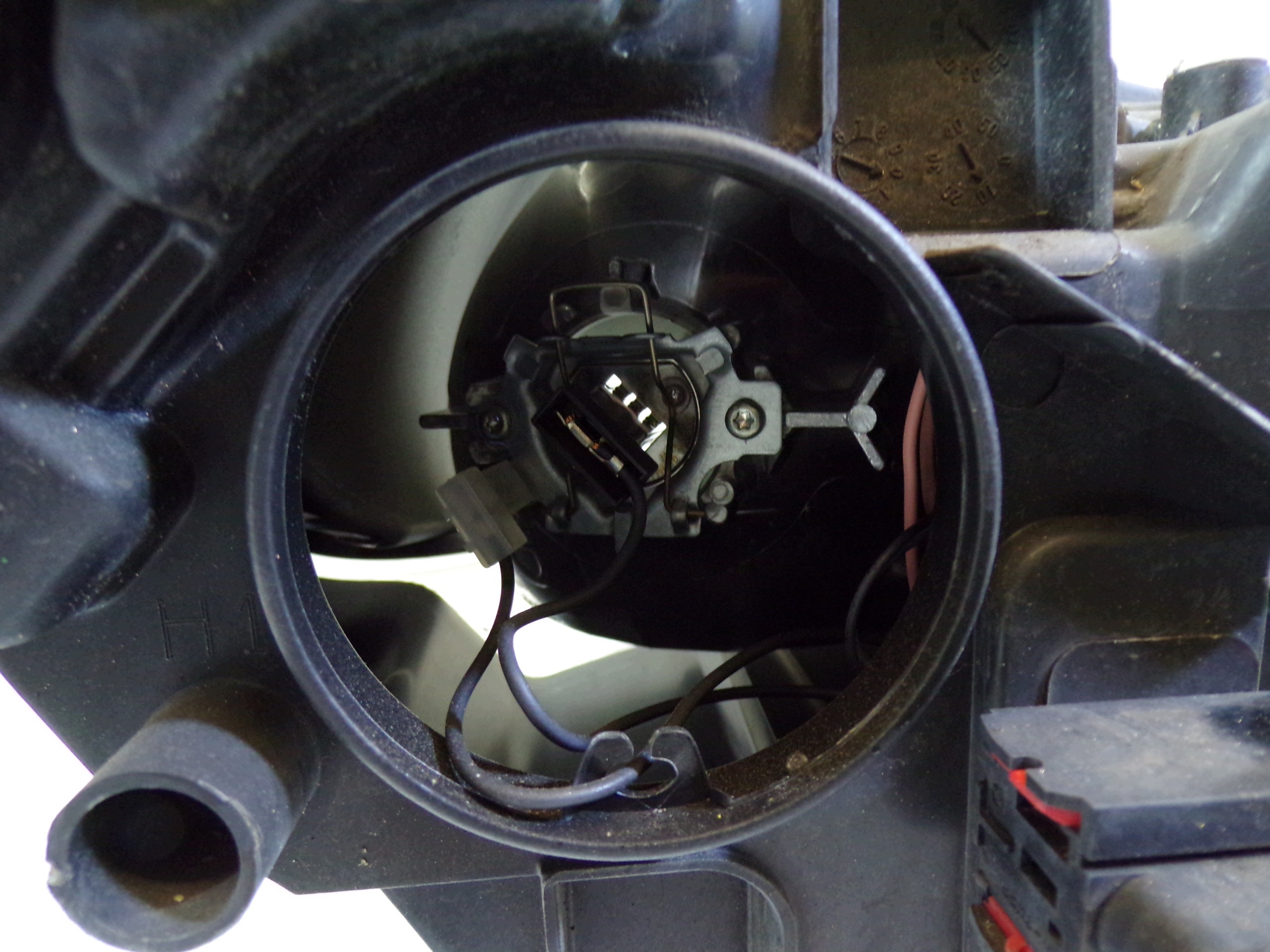 light front front left CITROEN C4 (1) (K)