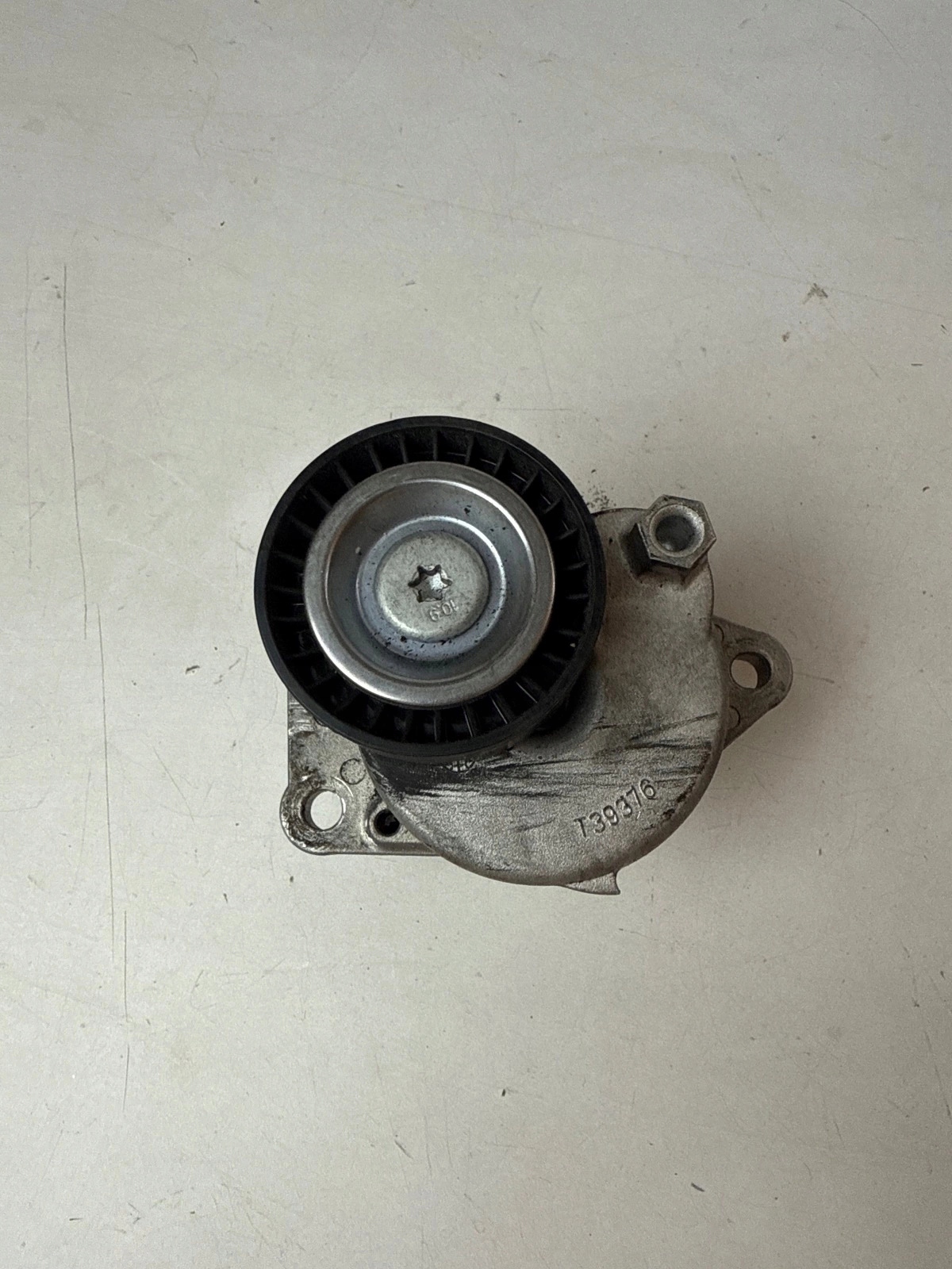 Spanner Riemenspanner Spannelement PSA T39376 2.0 HDI