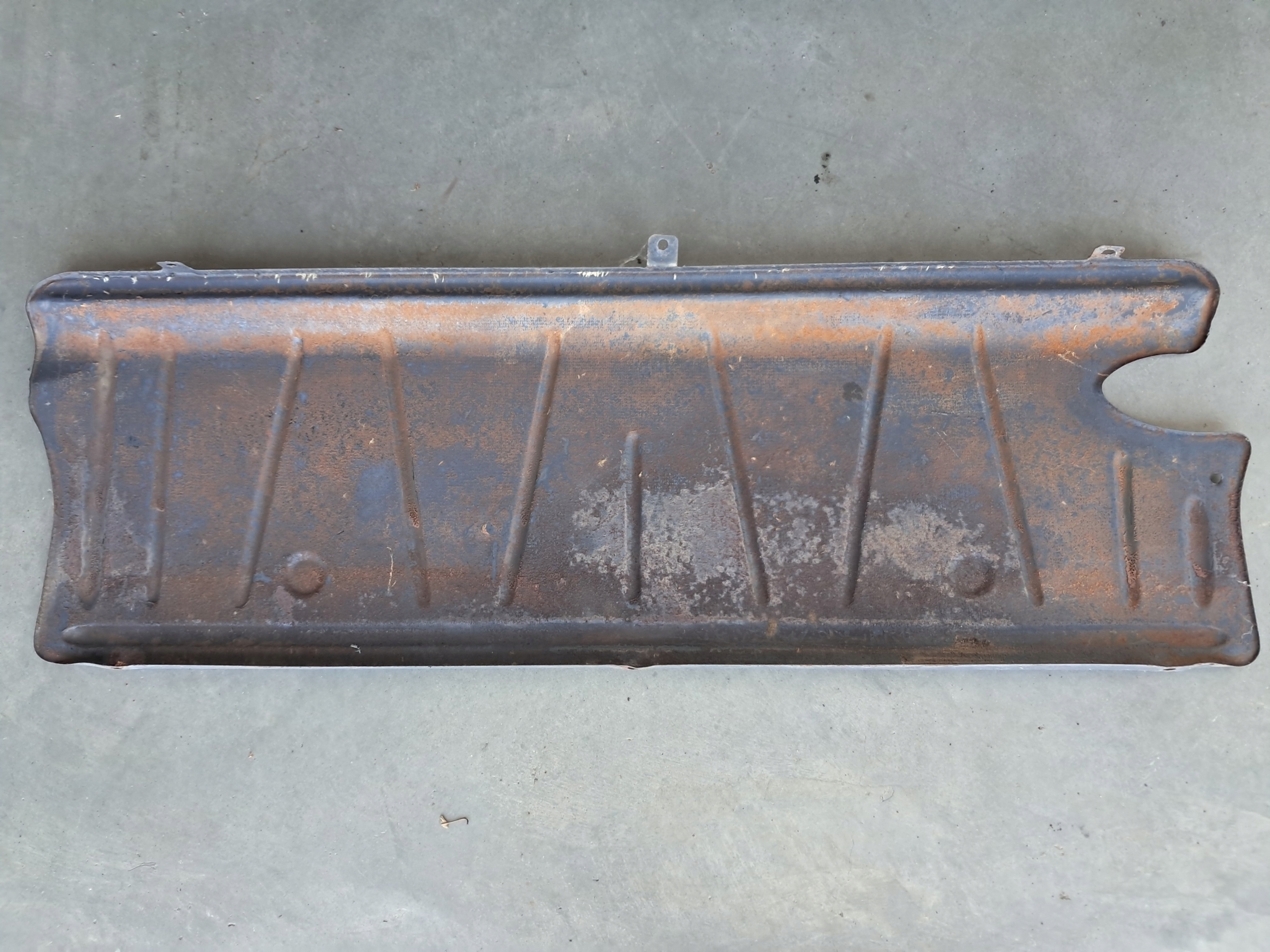 PRZEGRODA boot MERCEDES 107 SLC 1076900090