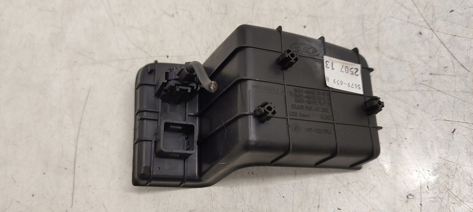 adapter zlacze USB Ford Focus MK3 kombi 1,0 Ecoboost