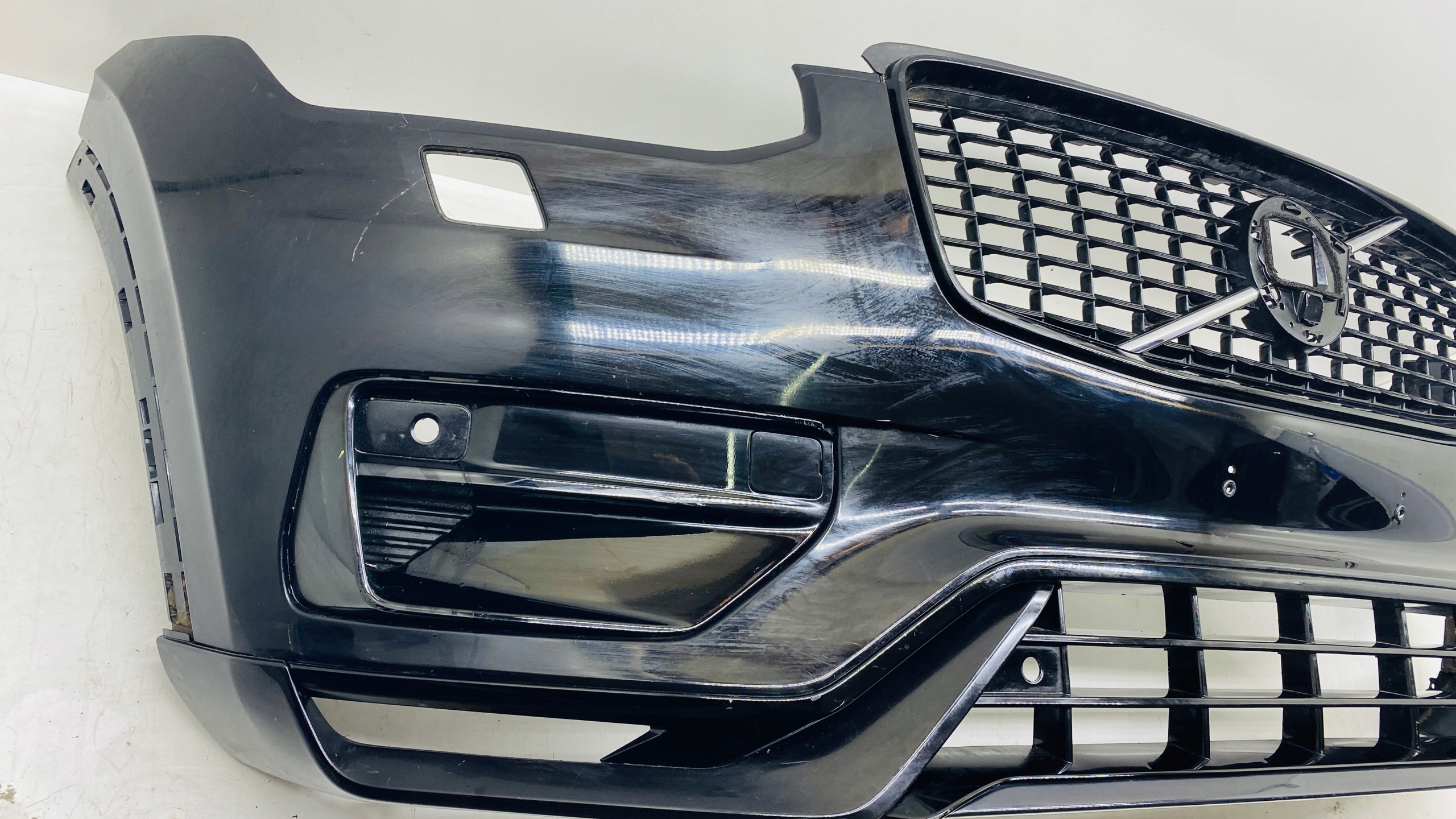 Zderzak przedni VOLVO XC90 II R DESIGN LIFT 2021- Numer katalogowy części xc90